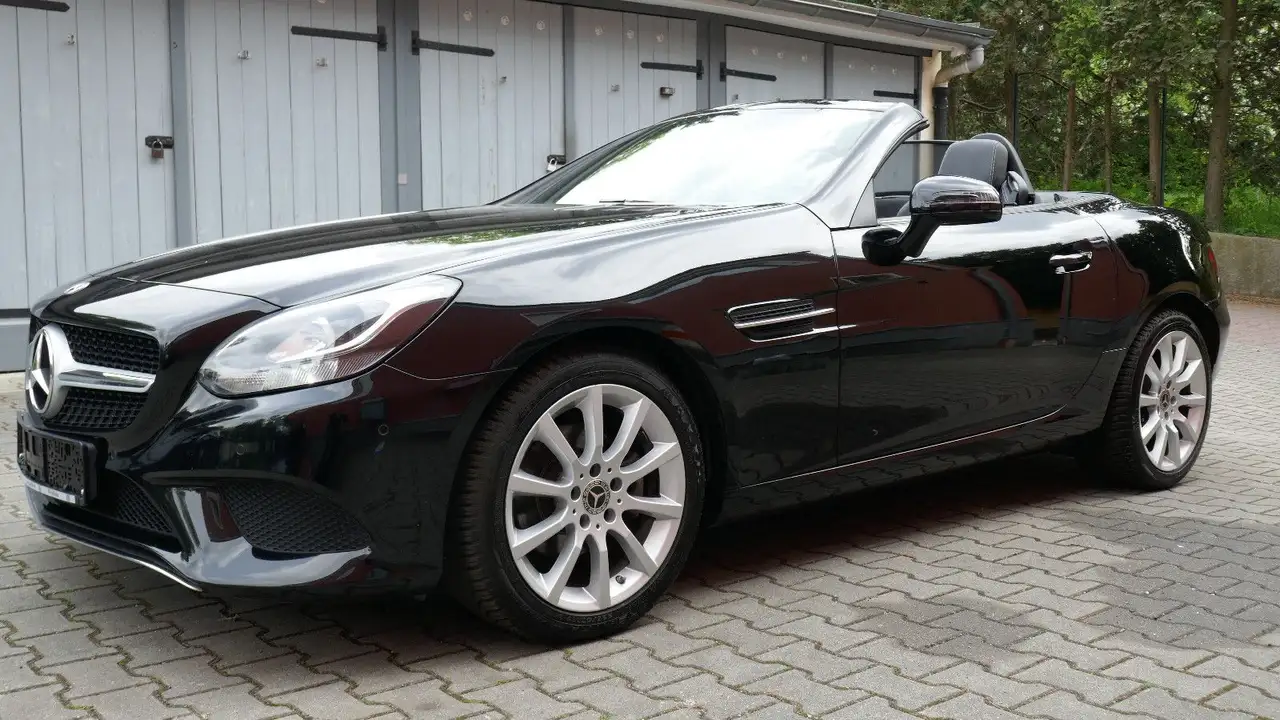 Mercedes-Benz SLC 180