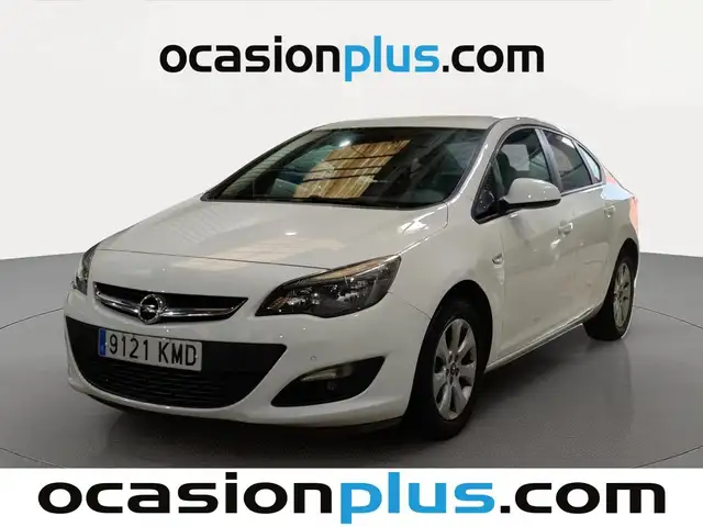 Opel Astra Sedán 1.4T GLP Elegance 140