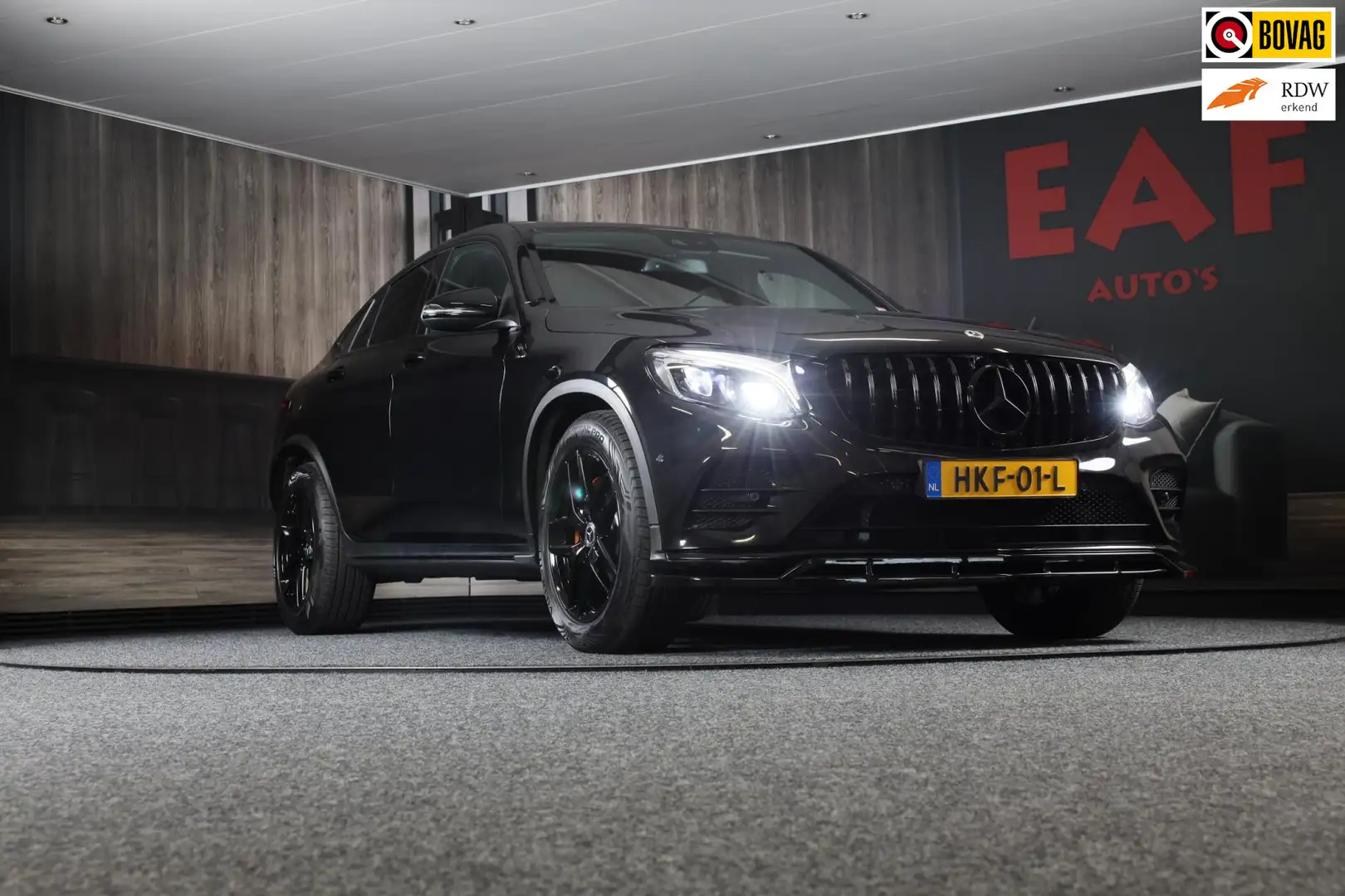 Mercedes-Benz GLC 250 Coupé 4MATIC AMG 63 Look / AUT / Open Dak / Dode H Zwart - 1