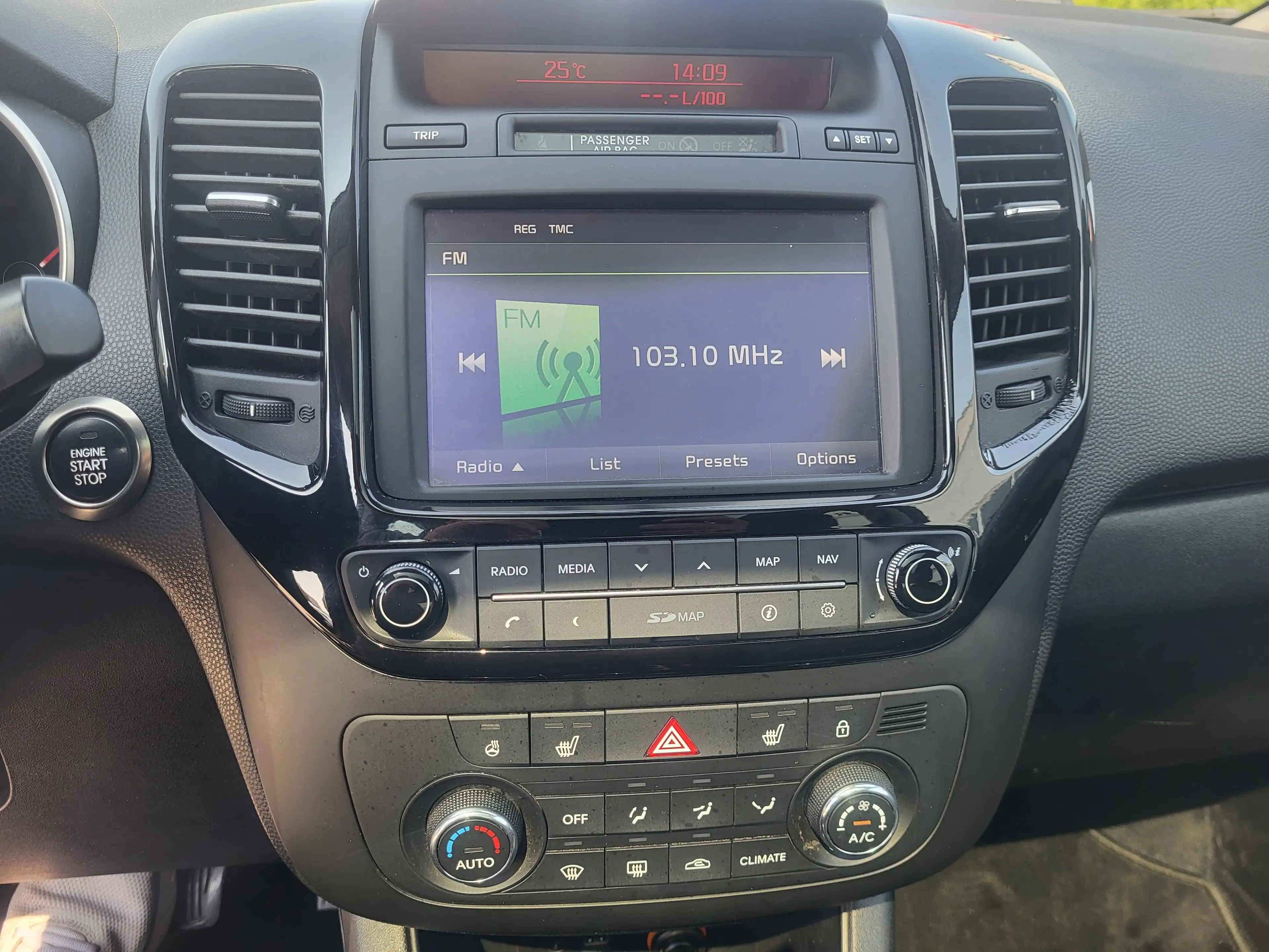 Kia Venga Venga 1.6 CVVT Platinum Edition — photo 12