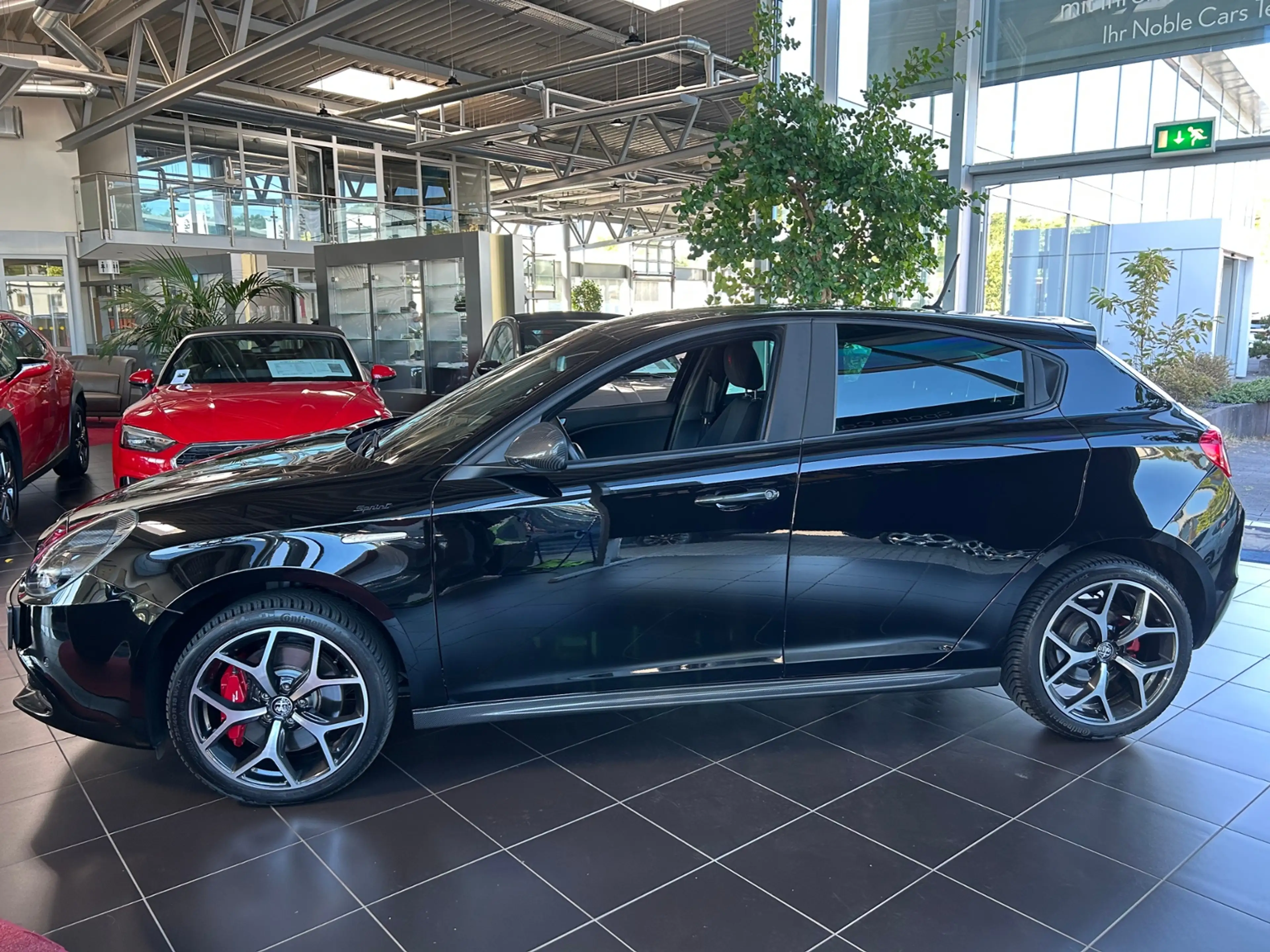 Alfa Romeo Giulietta Sprint KLIMA NAV SHZ PDC — photo 4