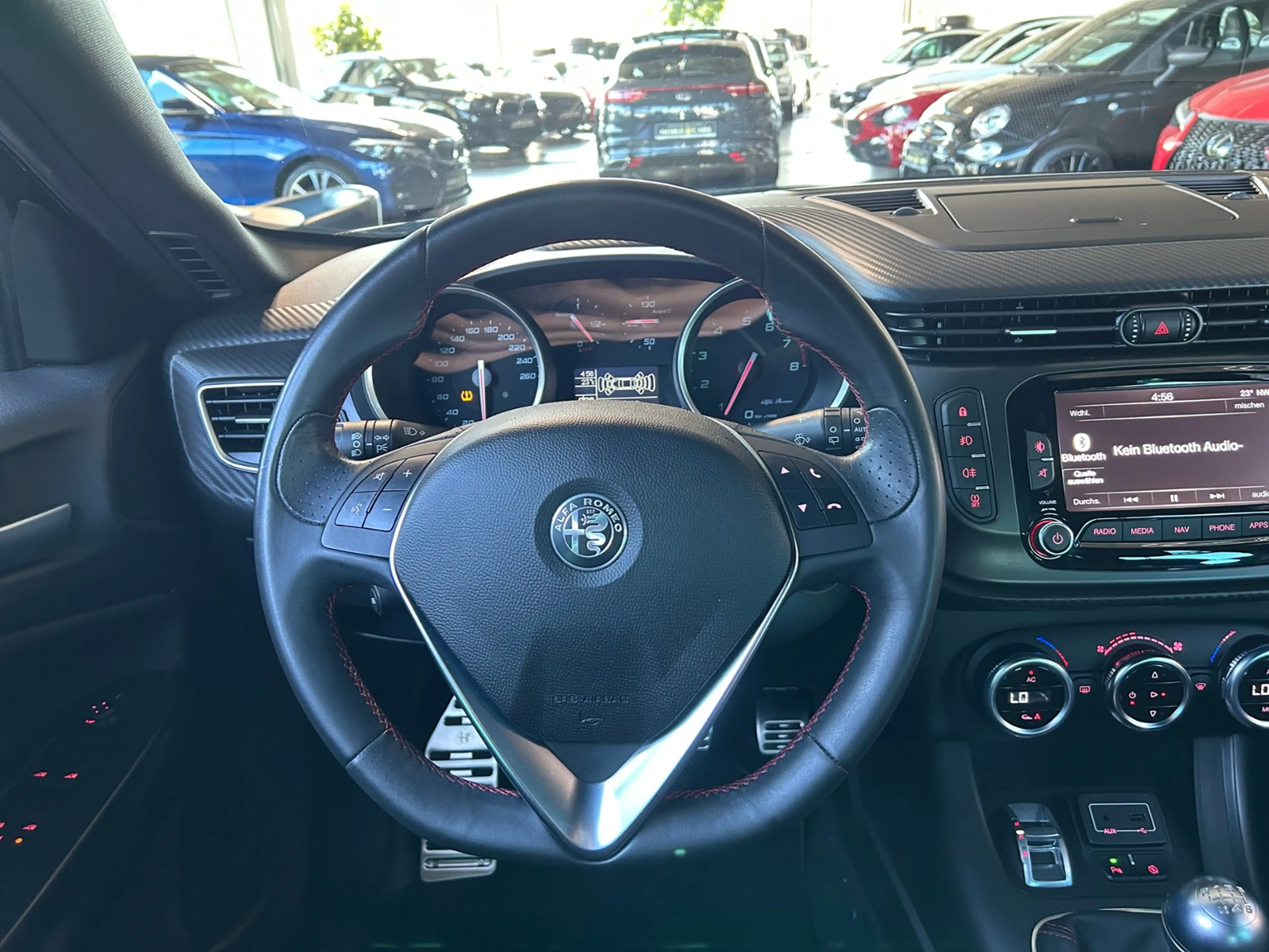 Alfa Romeo Giulietta Sprint KLIMA NAV SHZ PDC — photo 13