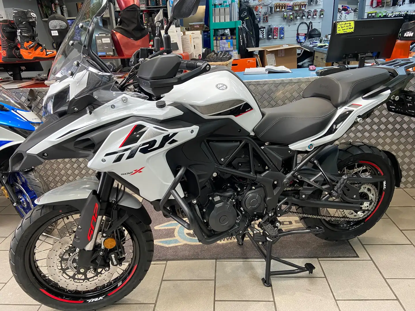 Benelli TRK 502 Blanc - 1