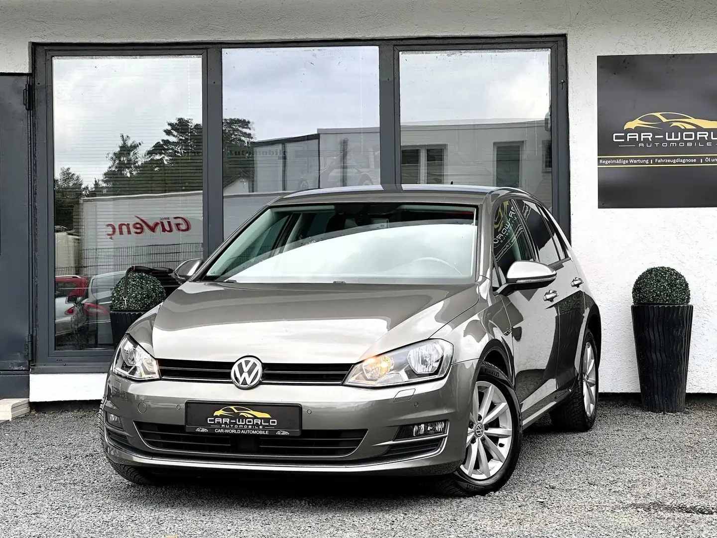 Volkswagen Golf VII Lounge BMT Automatik ACC Garantie  Lenk Grijs - 1