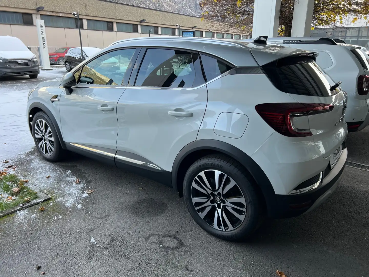 Renault Captur Captur IONIC E-Tech Plug-In 160 EDC Blanco - 2