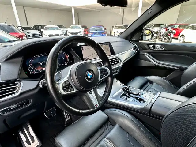 BMW X5 view 12