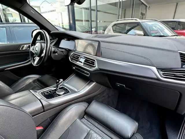 BMW X5 view 14