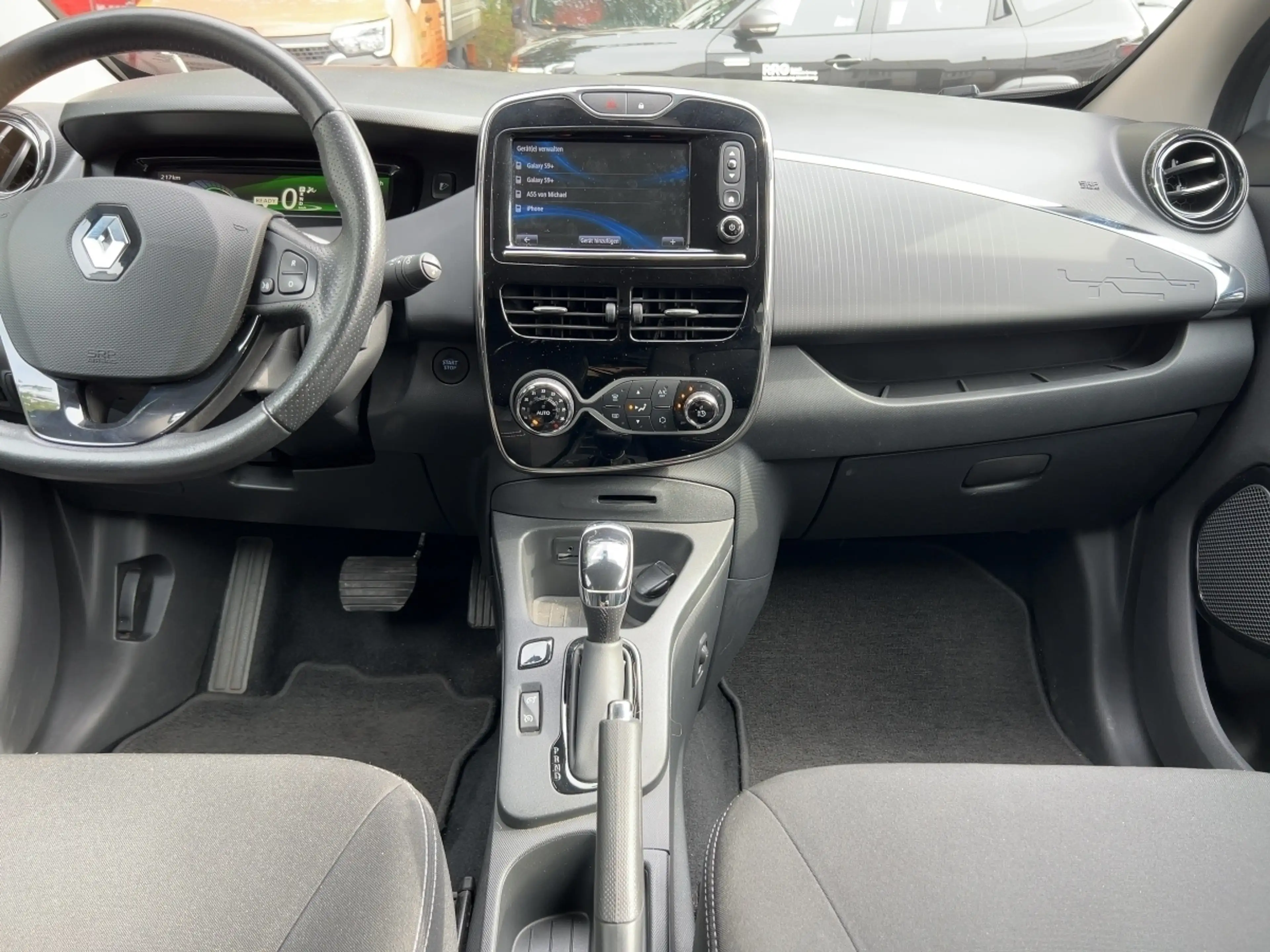 Renault ZOE LIFE Batteriekauf Option auf LIMITED Paket PDC — photo 12