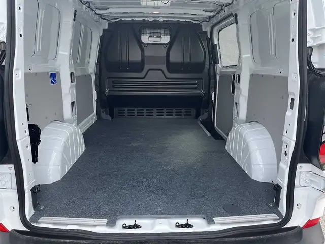 Ford Transit Custom view 5