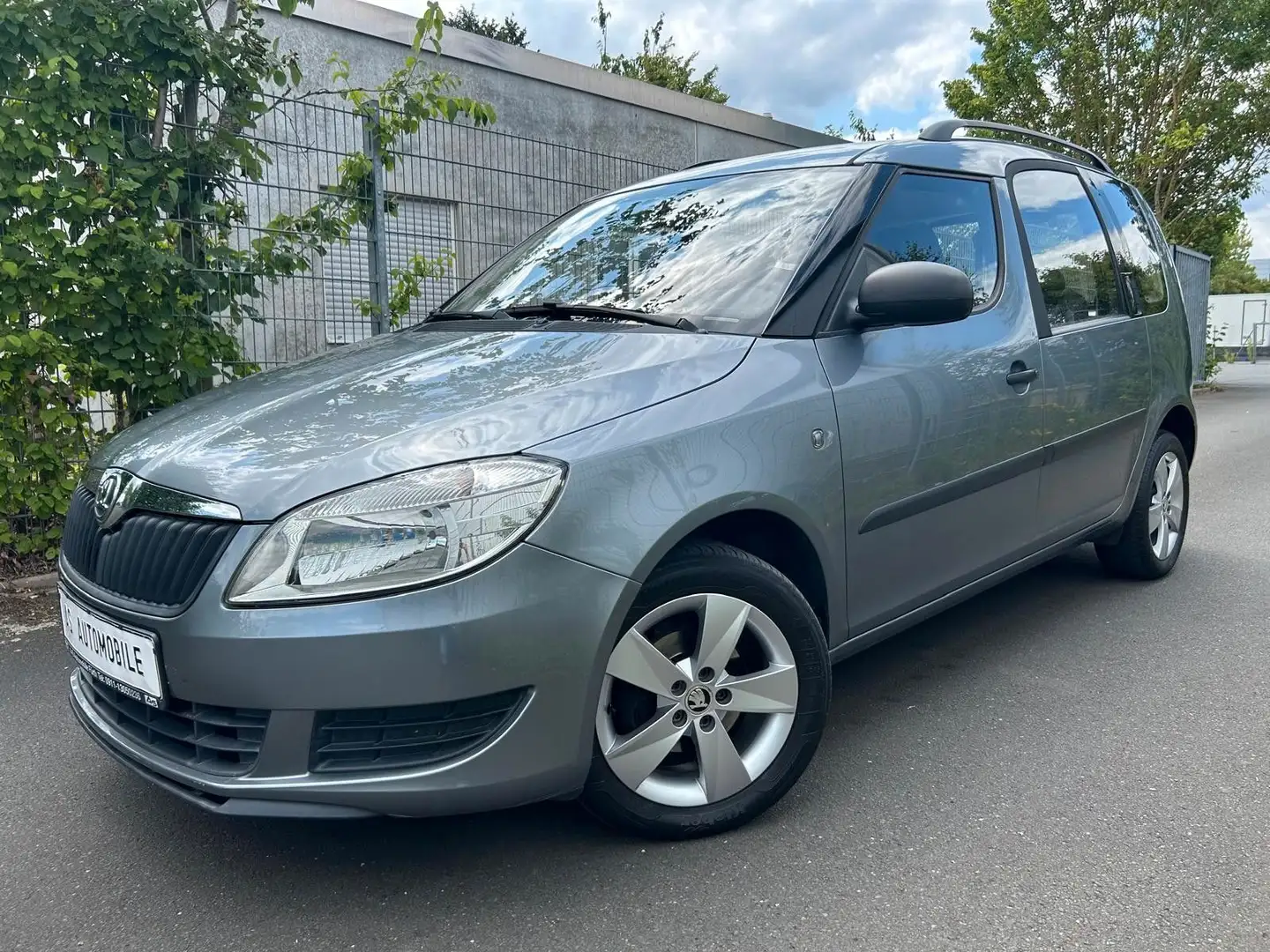 Skoda Roomster 1,2 TSI °°PANORAMA°°KLIMA°°ALU°° Grau - 2