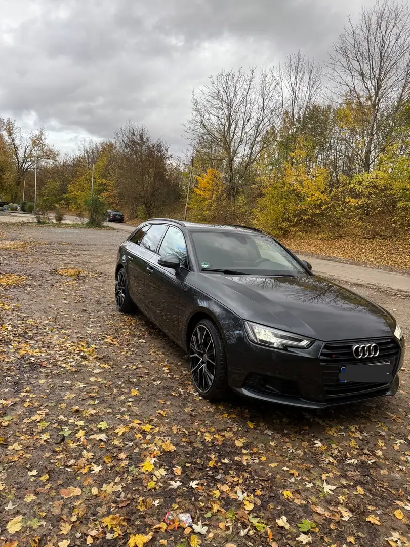Audi A4 Avant V6 3.0 TDI S tronic Sport *Vollausgestattet* Grau - 1