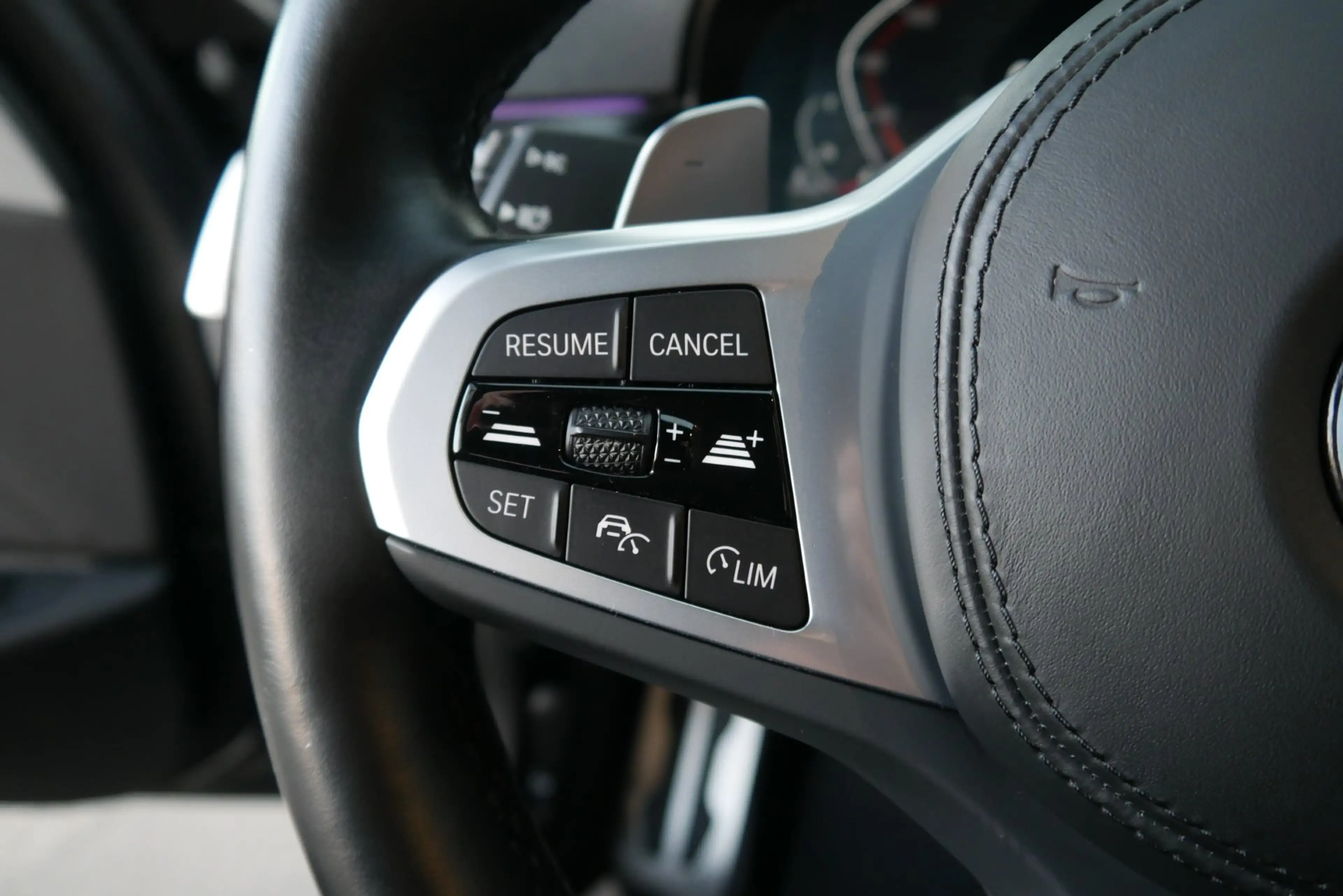 BMW 520 d xDrive *M-Paket/ACC/Adapt. LED/Lenkradhzg./Driving Assistant/HIFI/Komfortzugang* — photo 15