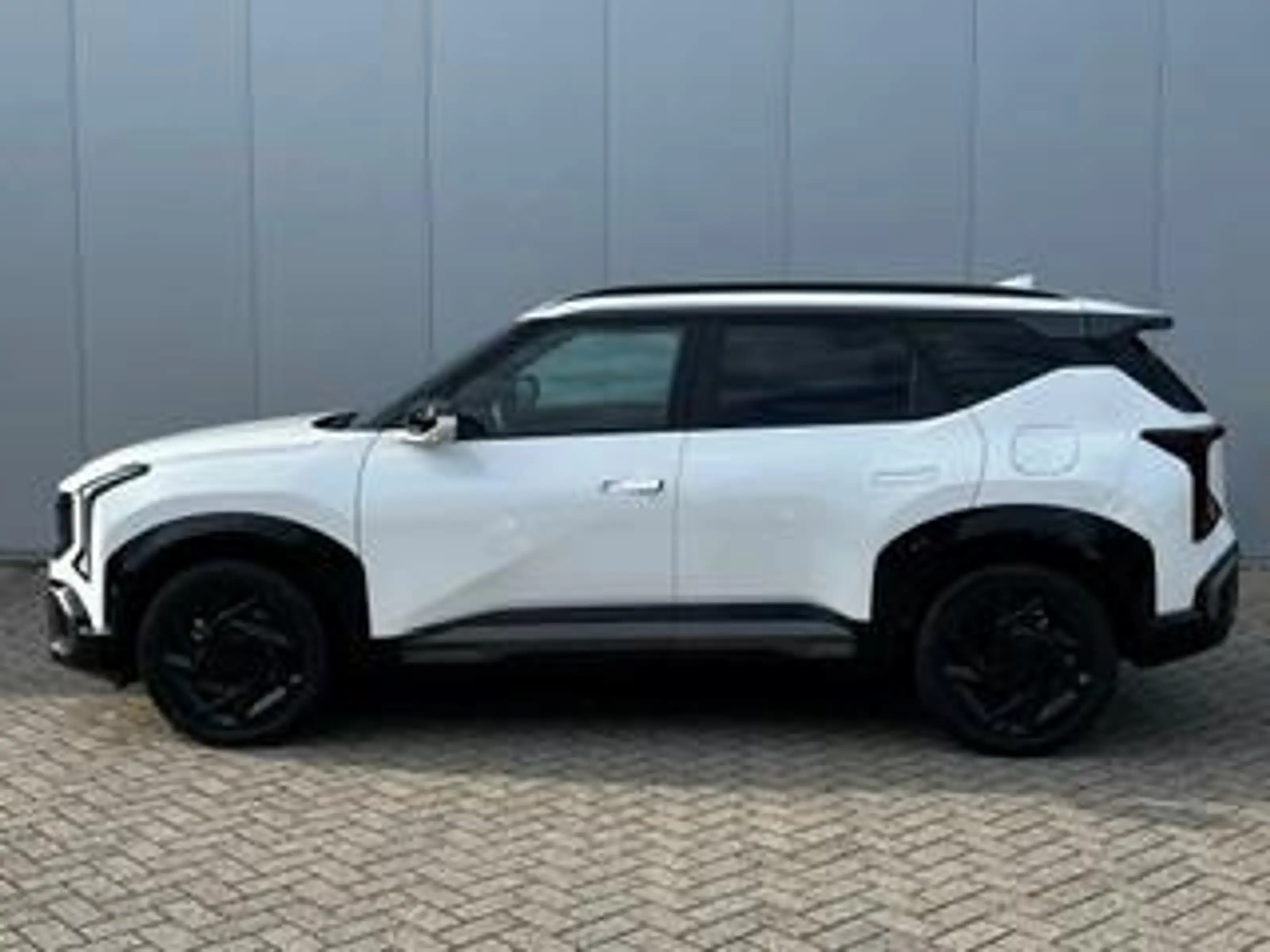 Kia Seltos 1.6 GDi Hybrid X-Line — photo 2