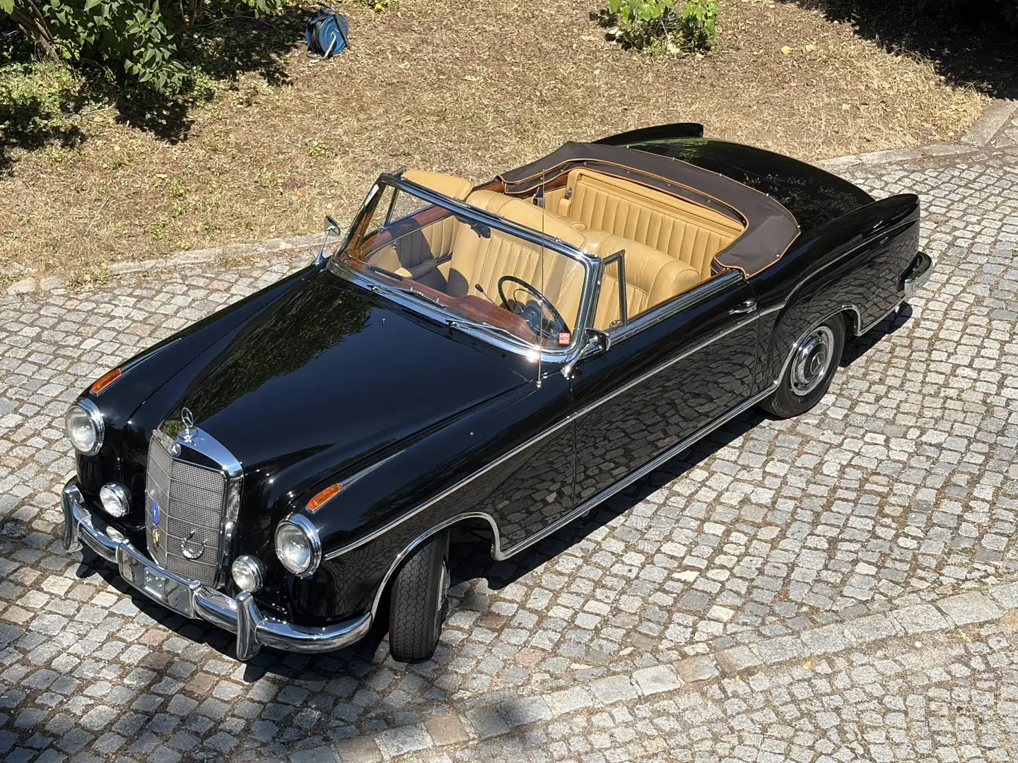 Mercedes-Benz 220 Pontoncabriolet Schwarz - 1