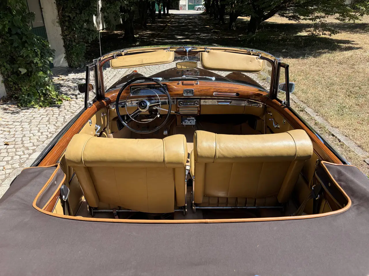 Mercedes-Benz 220 Pontoncabriolet, foto 12