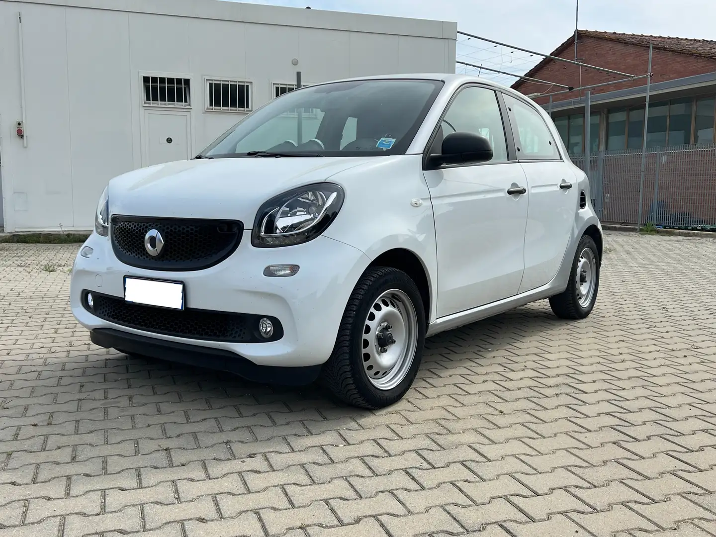 smart forFour Forfour II 1.0 Youngster 71cv twinamic Bianco - 1
