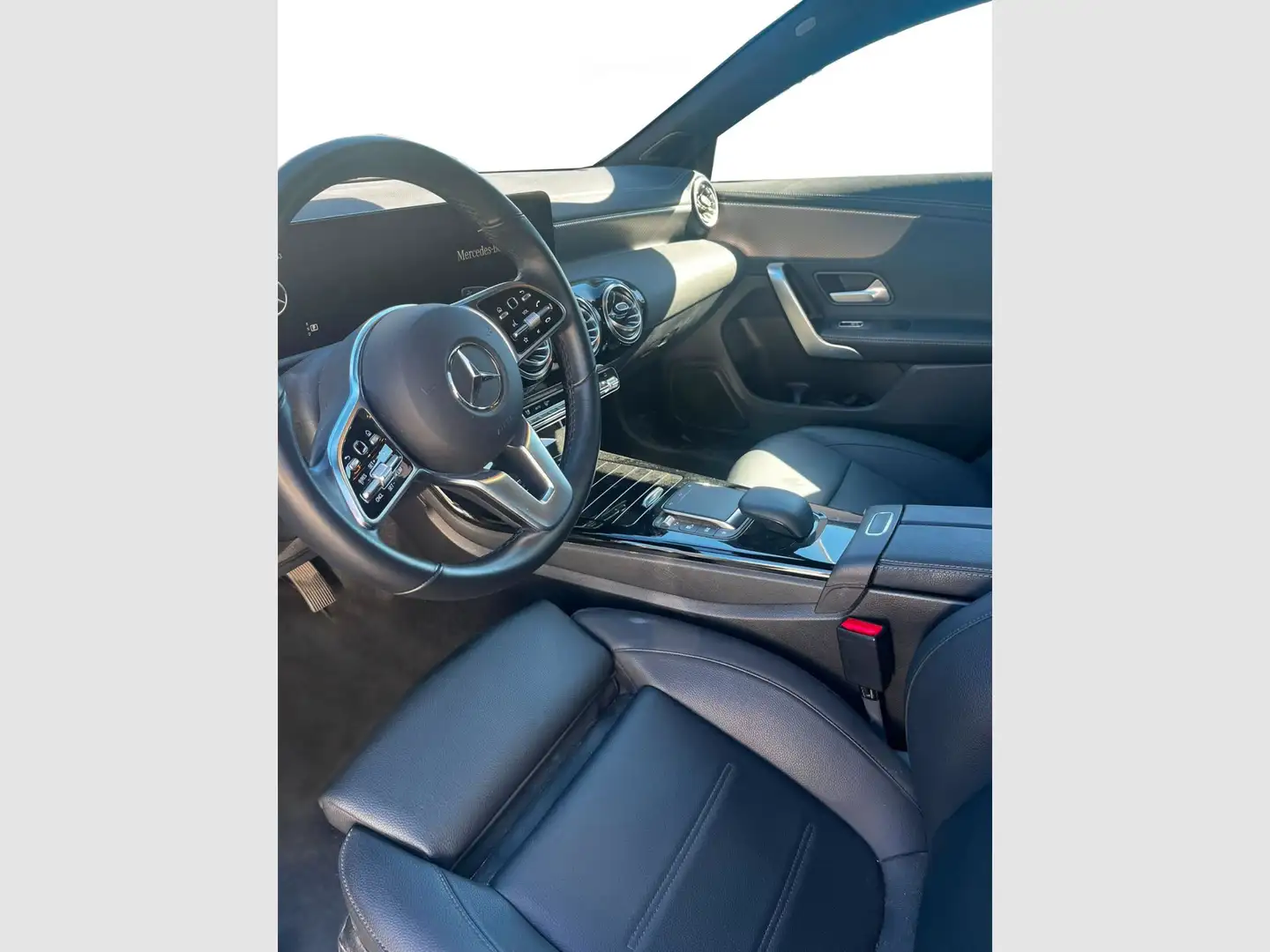 Mercedes-Benz CLA 200 D DCT Gris - 2
