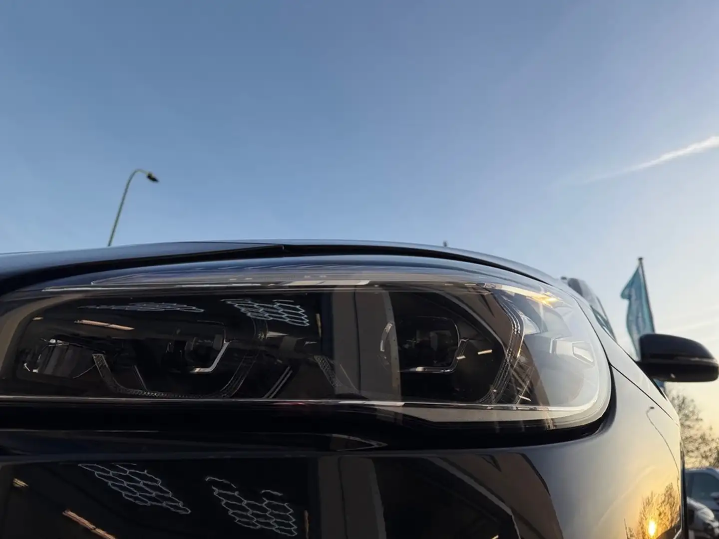 BMW 218 d Gran Tourer Advantage Schwarz - 2