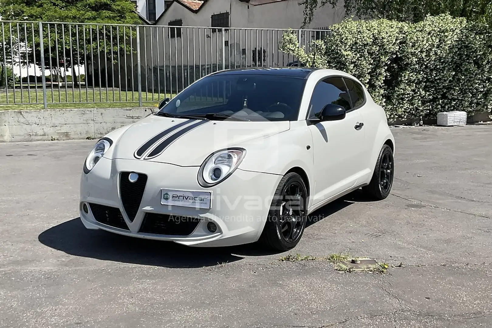 Alfa Romeo MiTo MiTo 1.4 T 155 CV Distinctive Sport Pack Blanc - 1