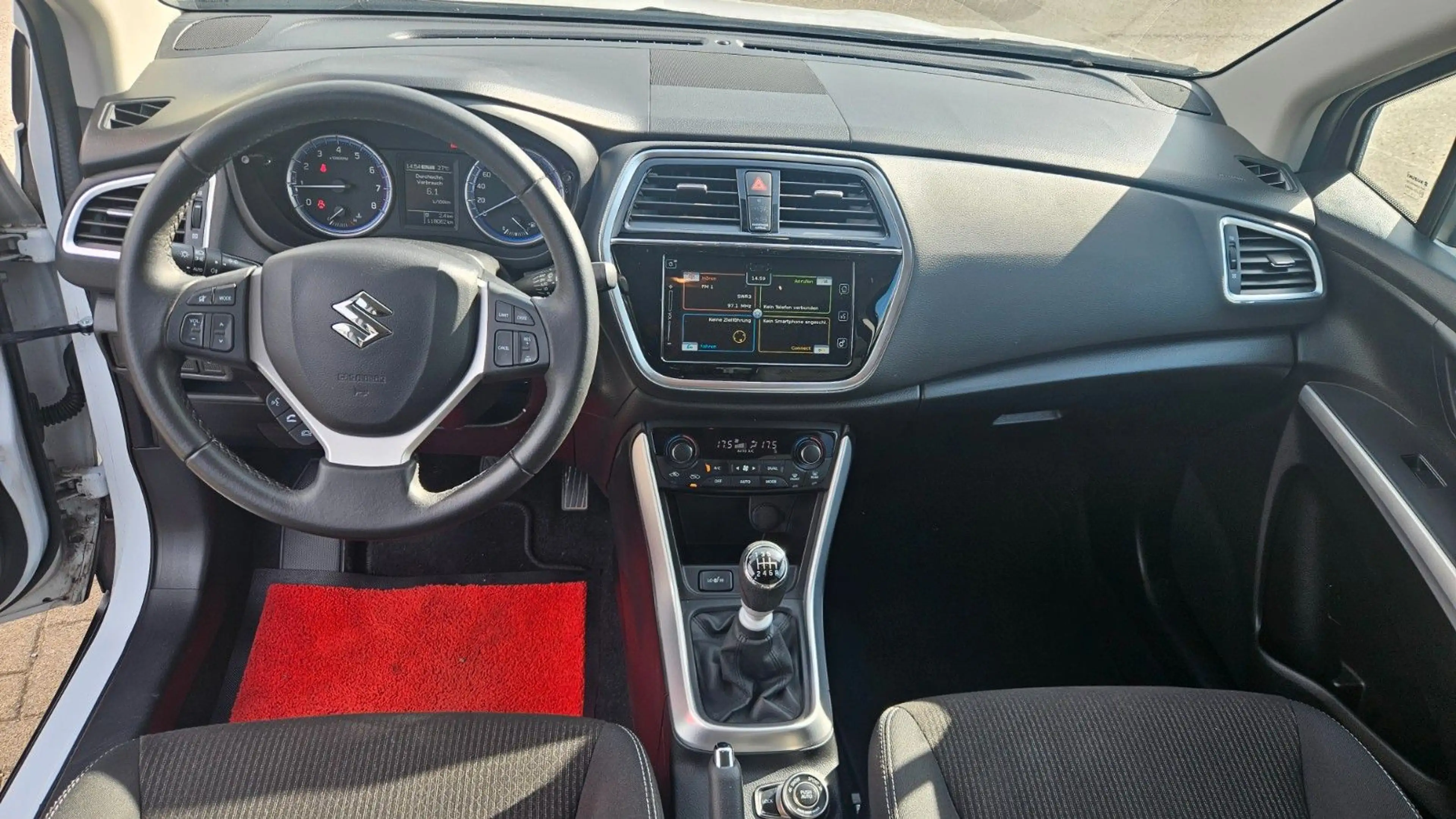 Suzuki SX4 S-Cross Comfort 4x4 — photo 9