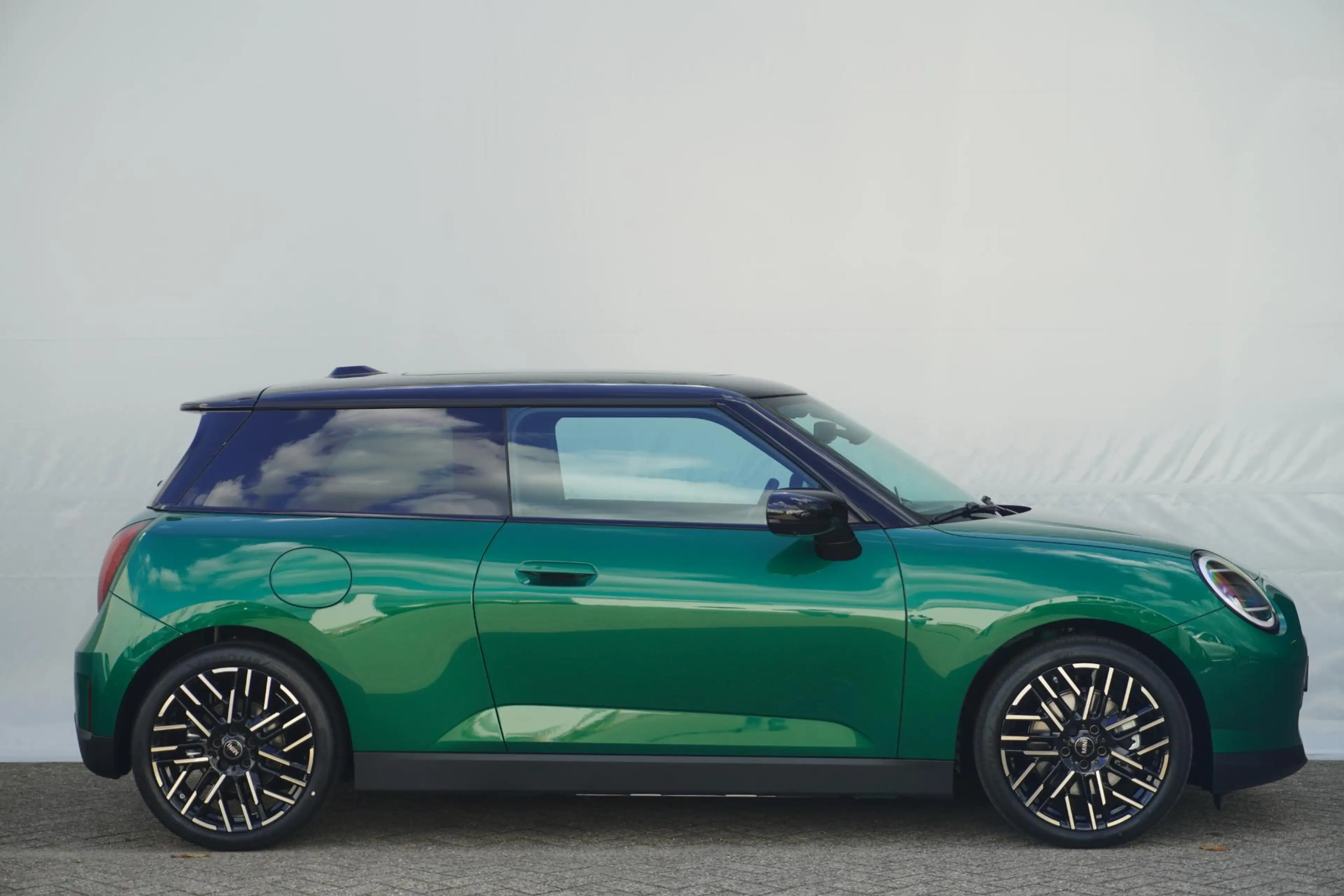 MINI Cooper E 3-Deurs | Favoured Trim | Pakket L | Harman Kardon — photo 4
