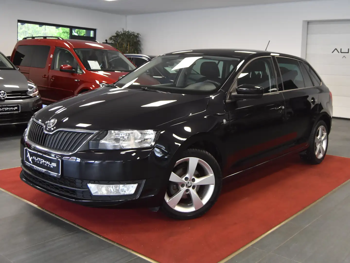 Skoda Rapid/Spaceback DRIVE~TÜV04/27~KLIMAA.~SITZHEIZ.~ALU~TEMPOMAT Schwarz - 1