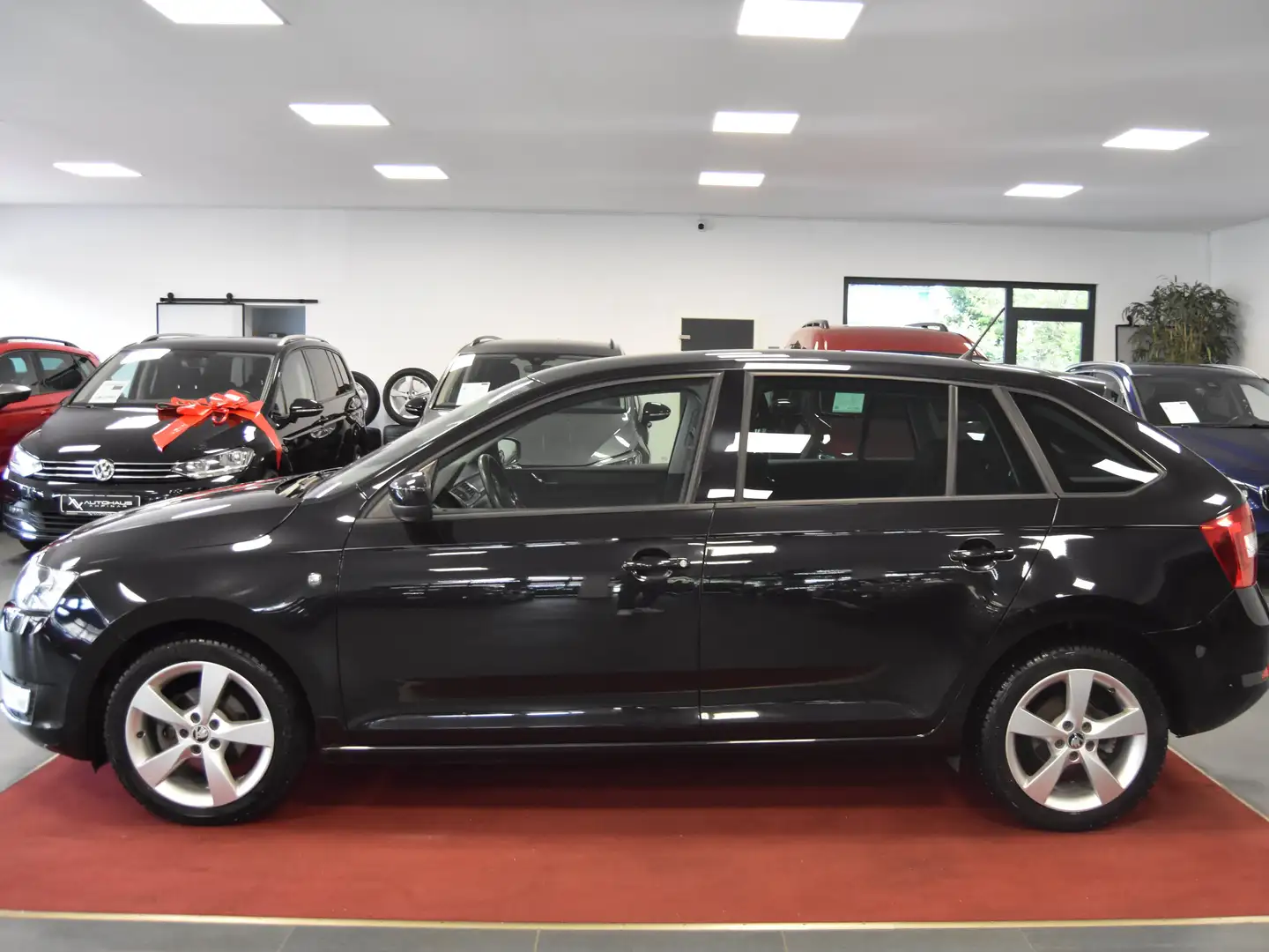 Skoda Rapid/Spaceback DRIVE~TÜV04/27~KLIMAA.~SITZHEIZ.~ALU~TEMPOMAT Schwarz - 2