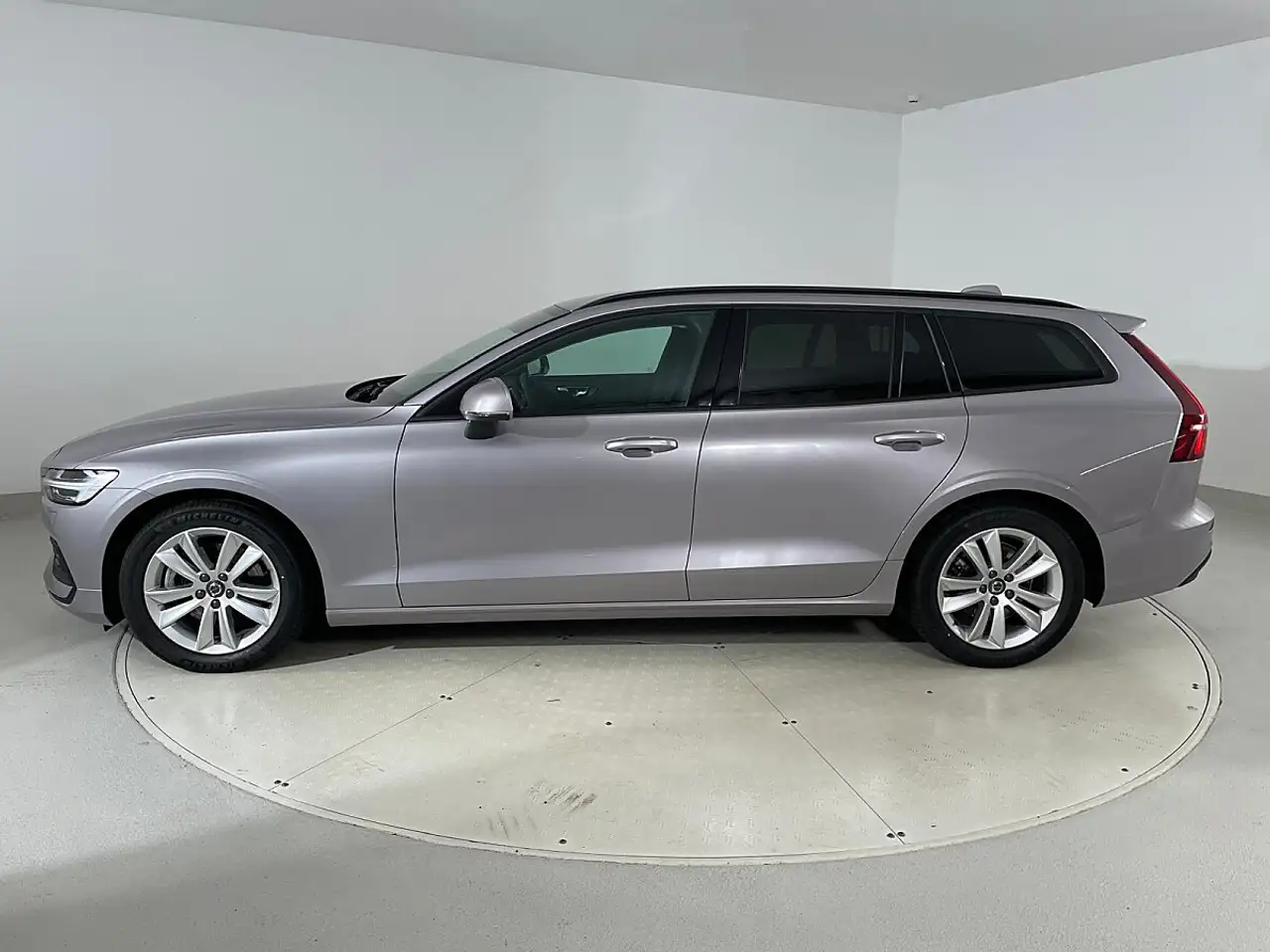 Volvo V60 B4 Core Geartronic Auto Stahl Wien 23, миниатюра 3