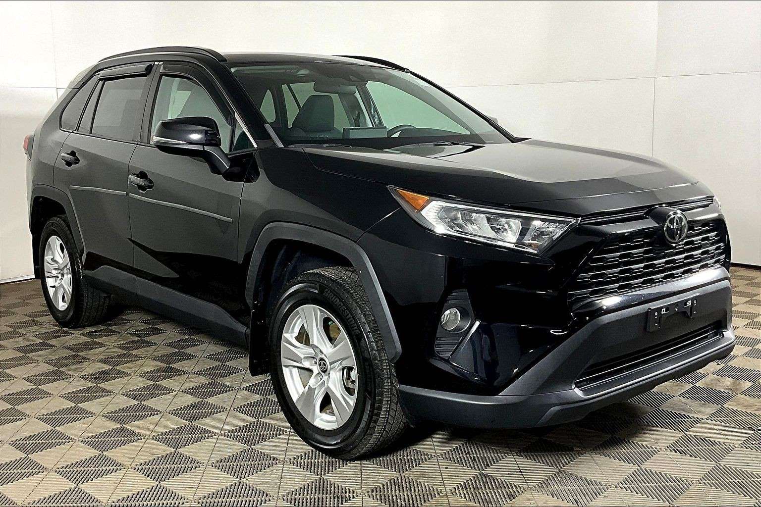 used 2021 Toyota RAV4 car, priced at $29,998