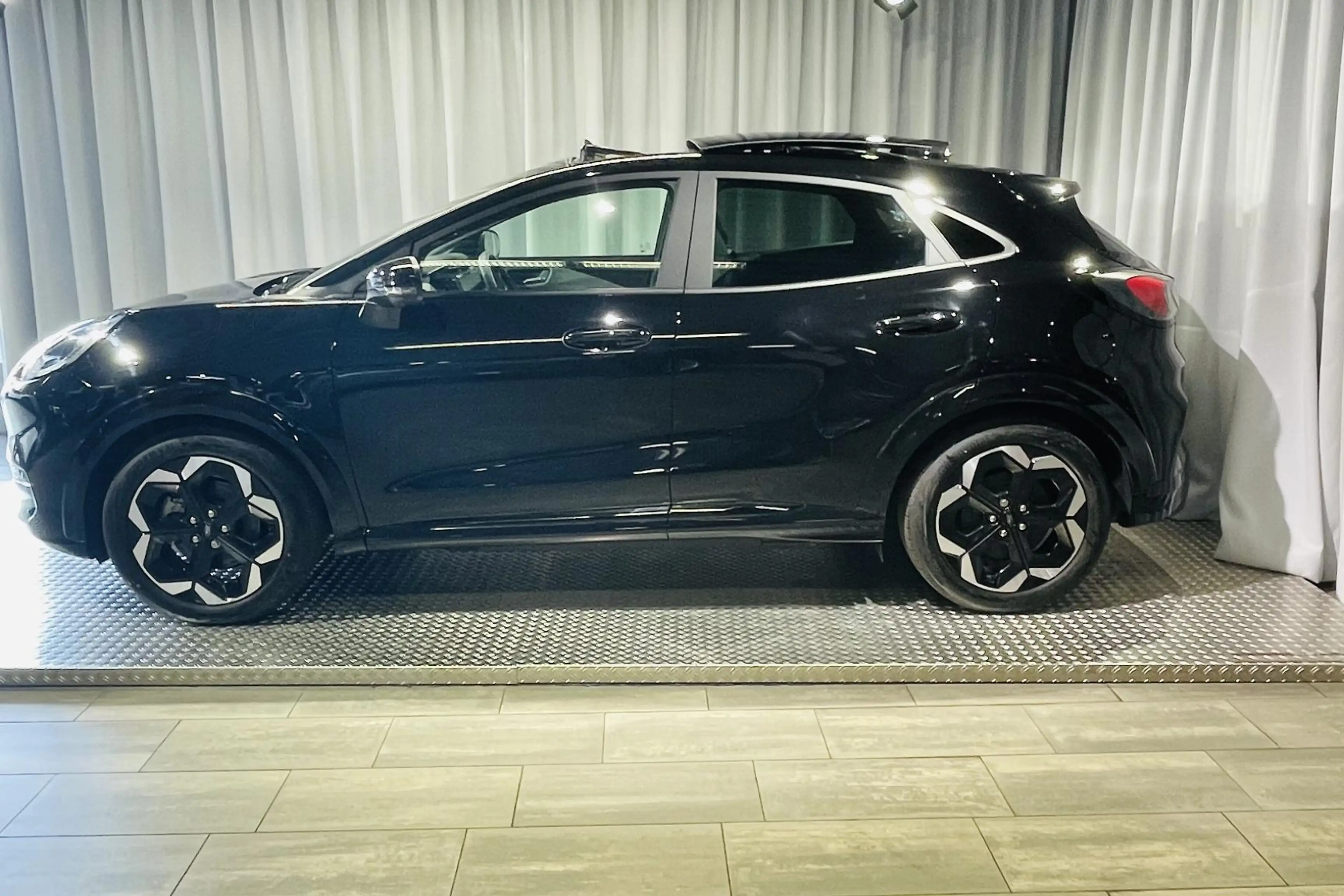 Ford Puma Gen-E Premium 46.8 kWh Panoramadak | Nieuw te Bestellen! — photo 8