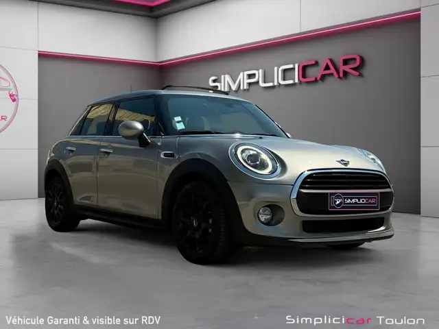 MINI Cooper HEDDON STREET