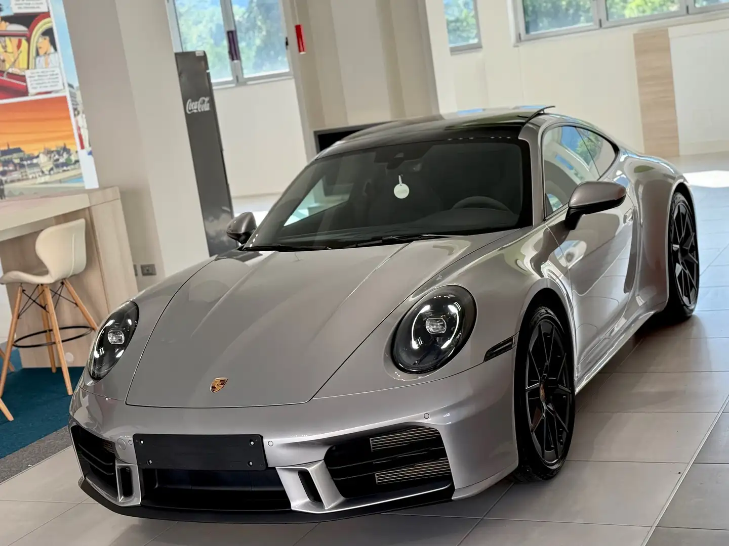 Porsche 992 911 Coupe 3.0 Carrera 394cv auto Argent - 1