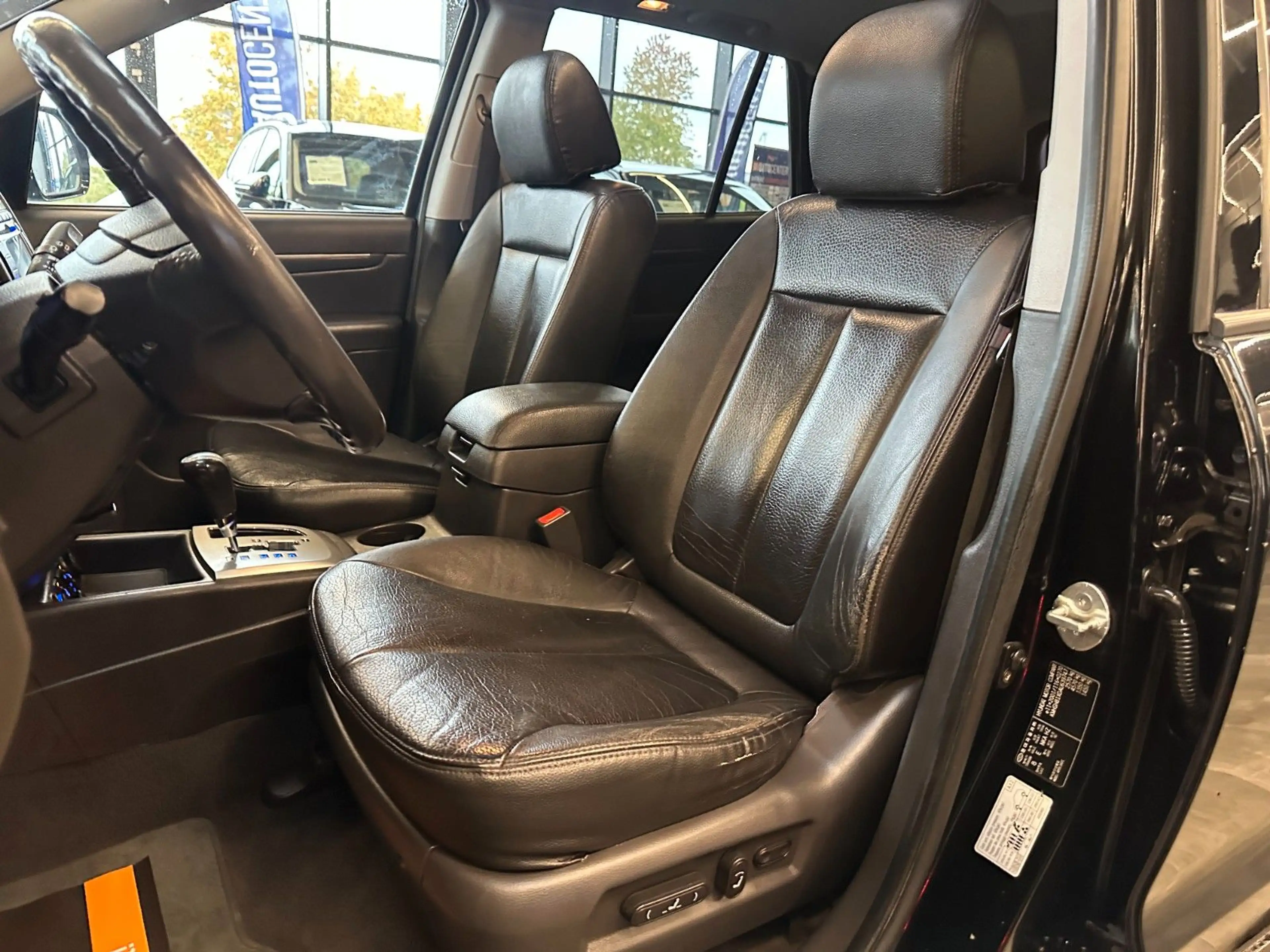 Hyundai SANTA FE *VOLL/LEDER*PANO*TEMPO*PDC*SZHZ*AHK* — photo 8