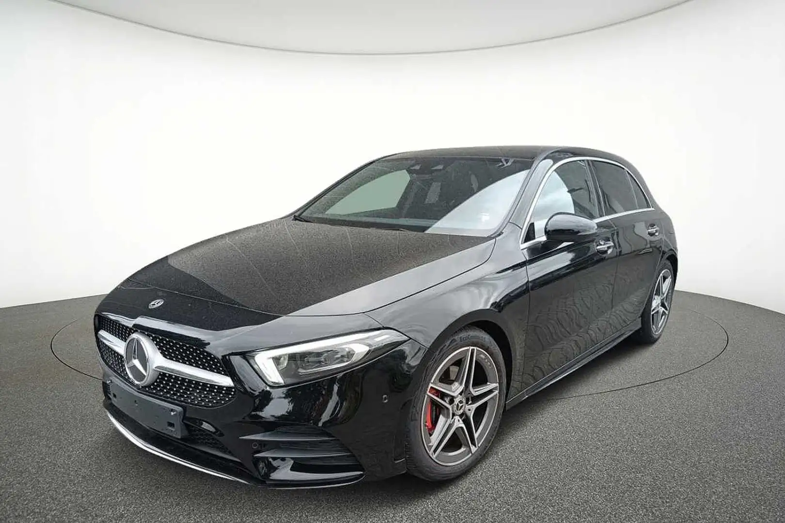Mercedes-Benz A 180 AMG-Line Zwart - 1