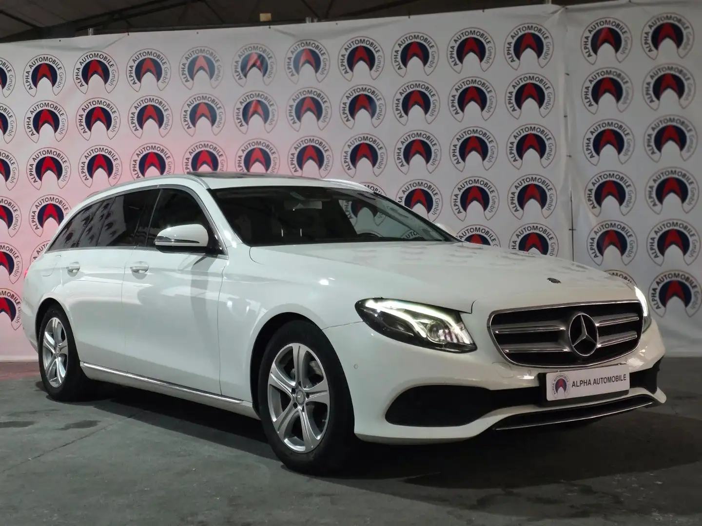 Mercedes-Benz E 200 /KLIMA/KAMERA Blanc - 2