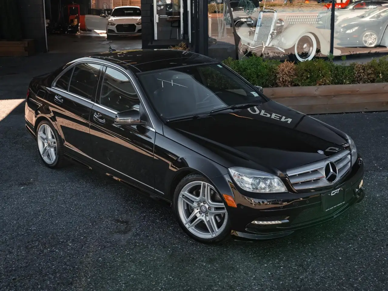 Mercedes-Benz C-Class снимка Mercedes-Benz C-Class