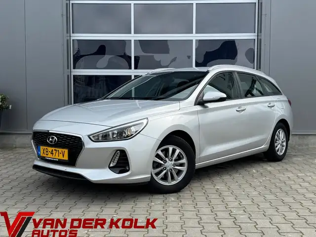 Hyundai i30 Wagon 1.4 T-GDI Comfort | LED | Camera | Navigatie