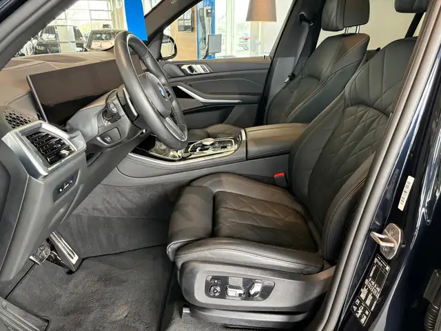 BMW X5 view 13