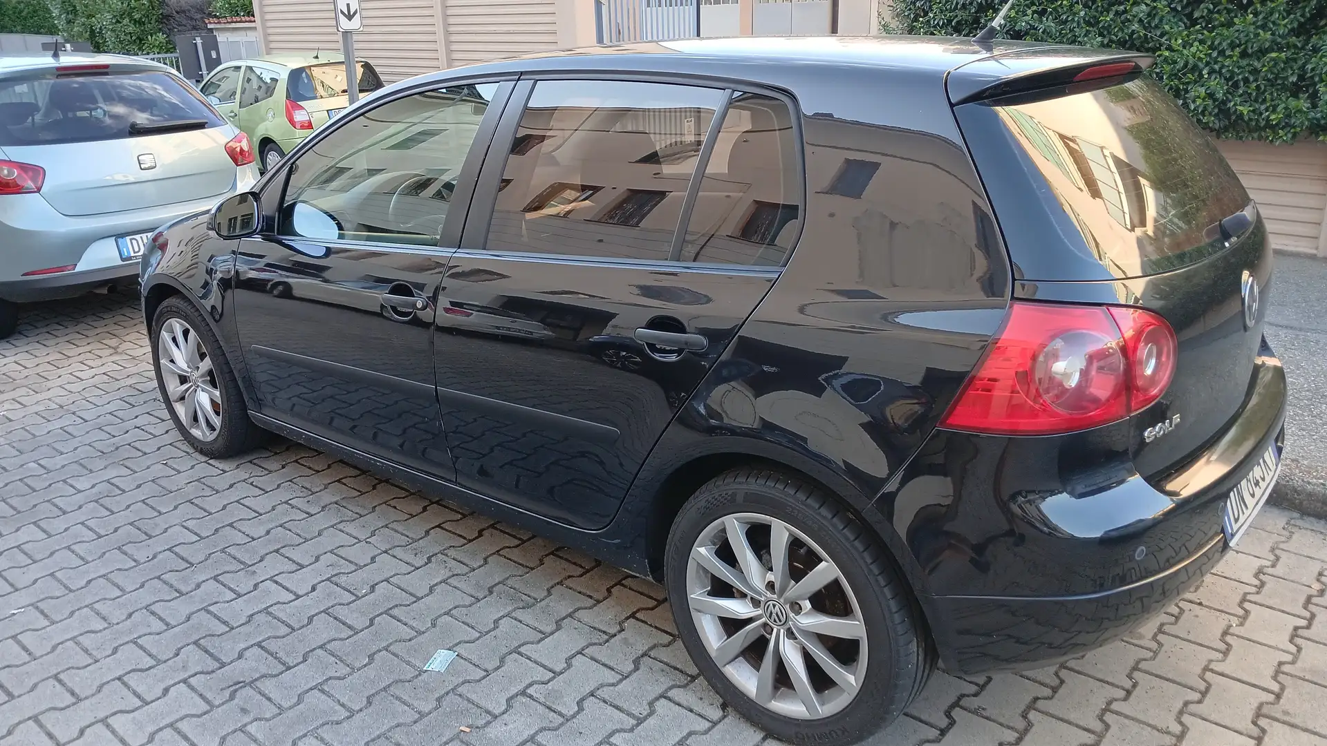 Volkswagen Golf Golf V 2008 5p 1.9 tdi Comfortline Nero - 2