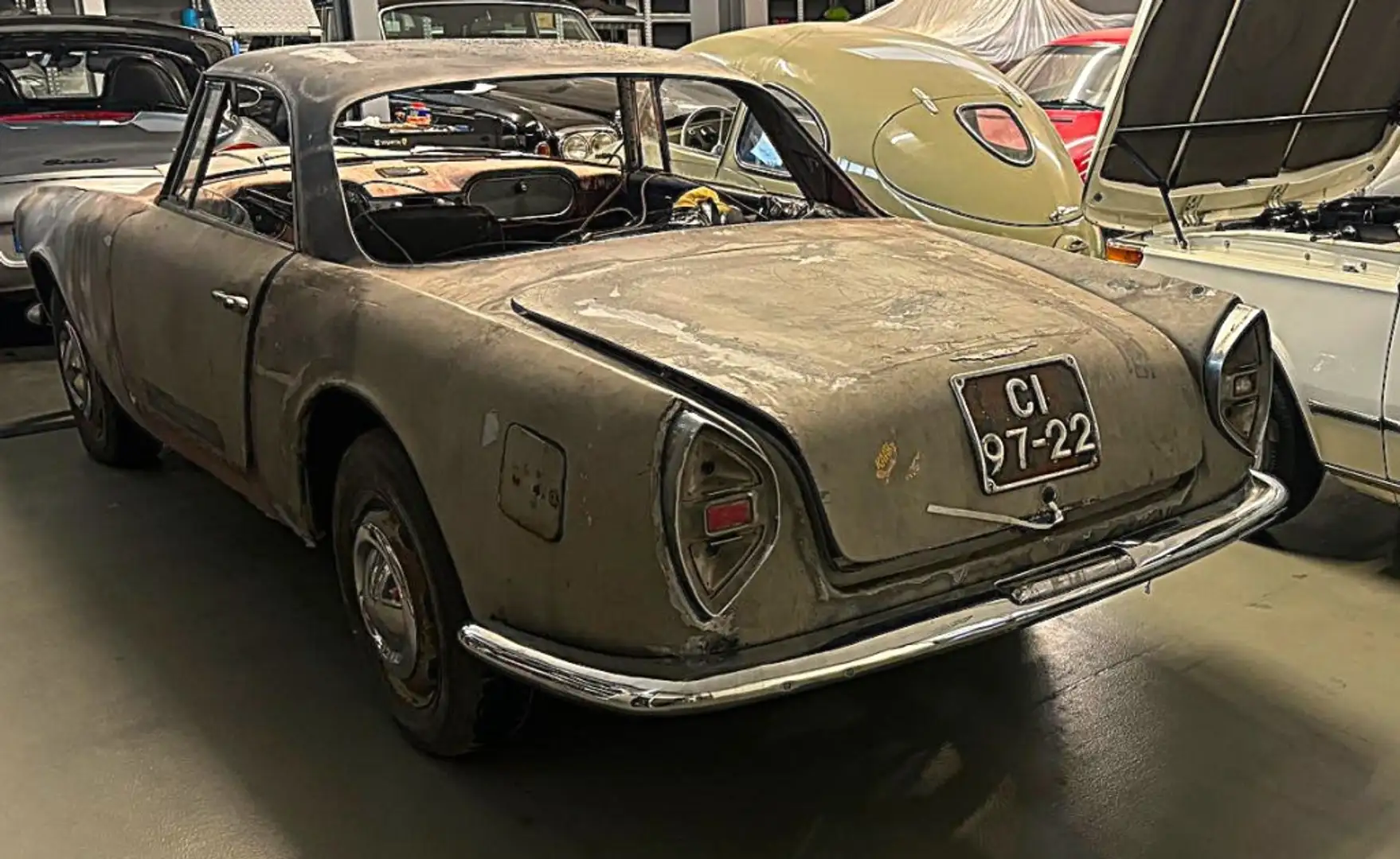 Lancia Sonstige Flaminia GT Grau - 2