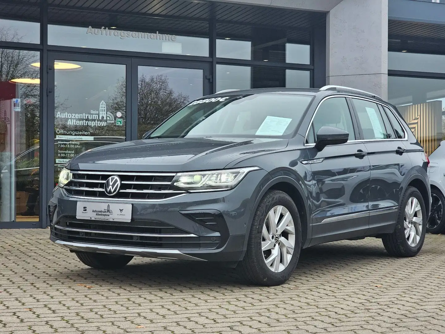 Volkswagen Tiguan 2.0 TDI DSG Elegance ACC MATRIX NAVI FAS Grigio - 1