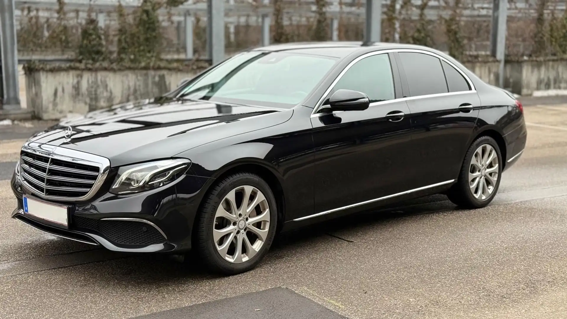 Mercedes-Benz E 350 d Avantgarde Aut. Schwarz - 2