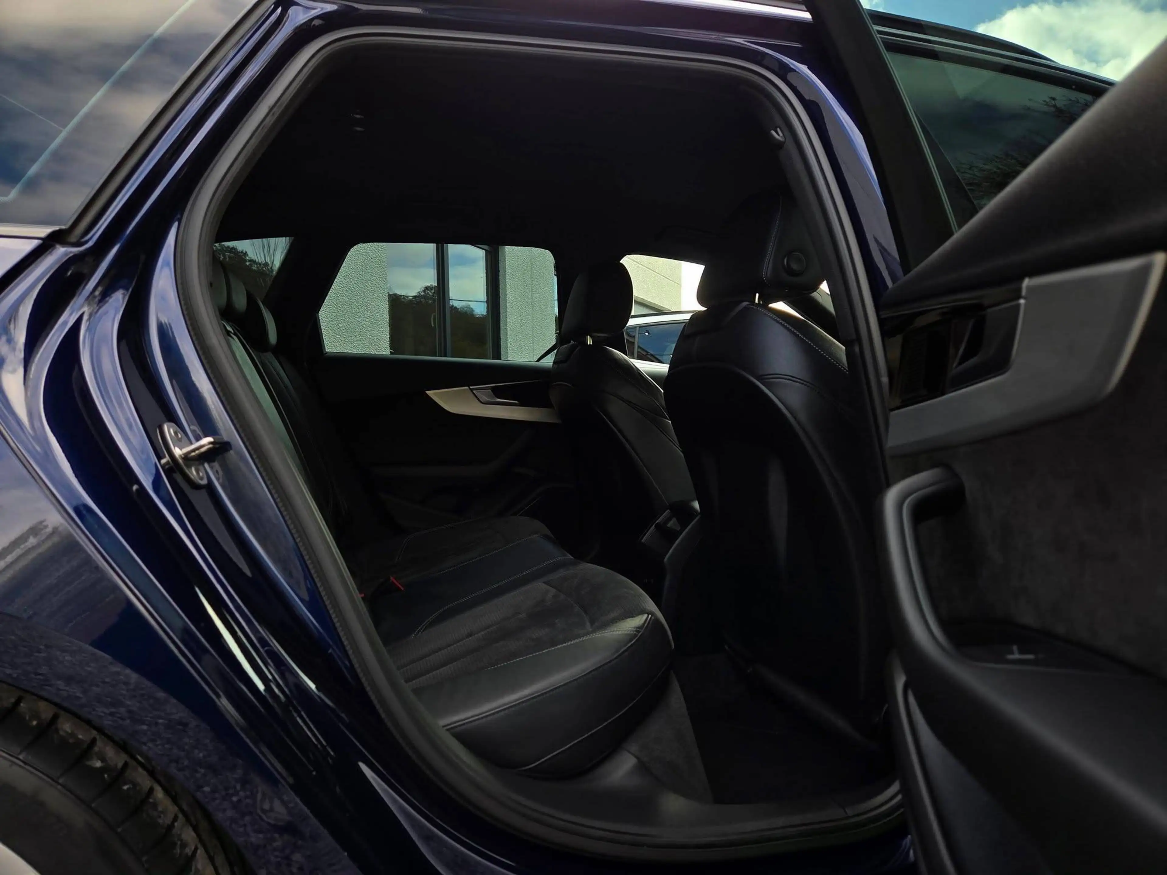 Audi A4 Avant 35 TDi S line | S tronic | COCKPIT | BANG&OLUFSEN | CAMERA | MATRIX | CARNET AUDI — photo 13