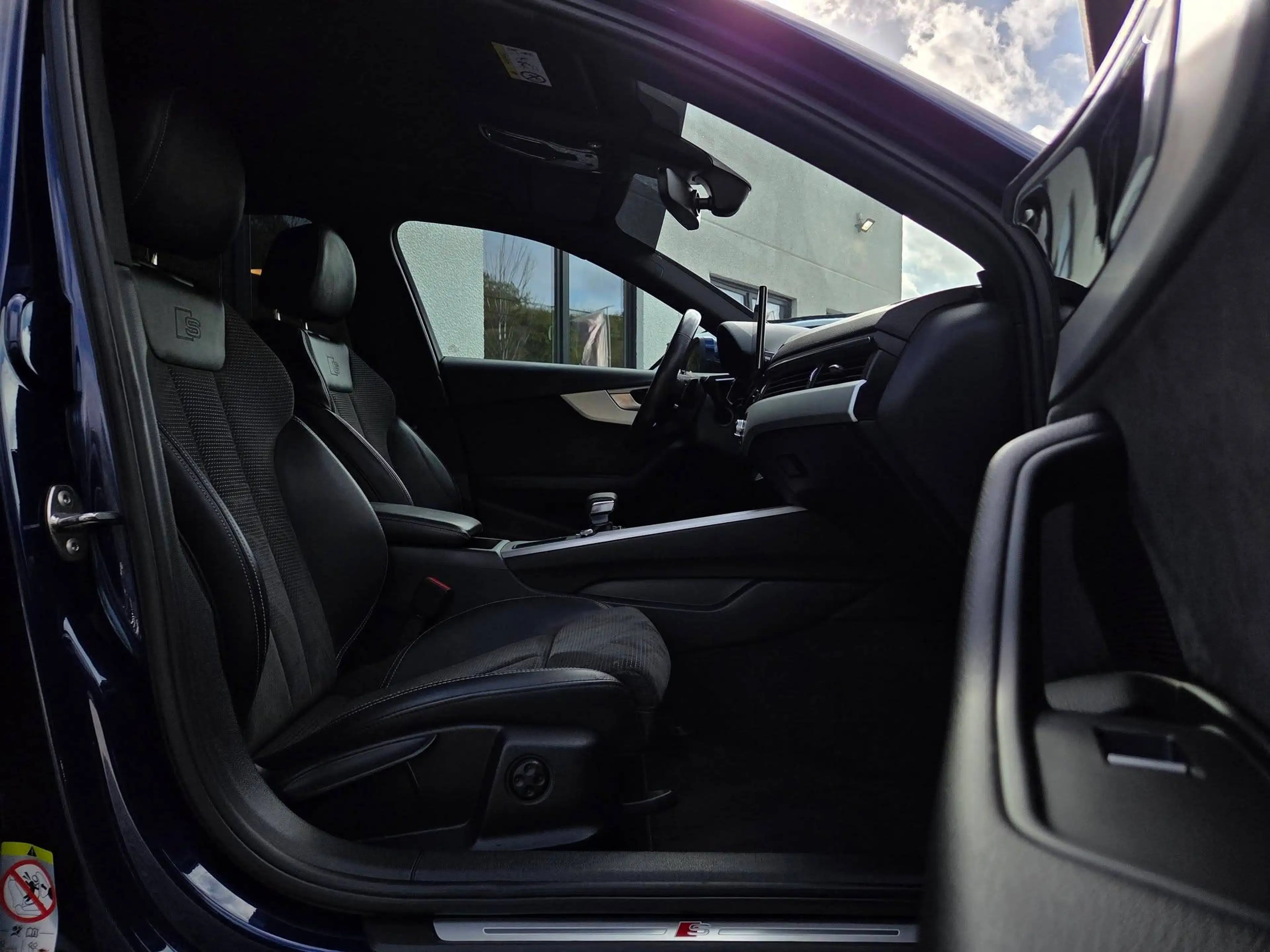 Audi A4 Avant 35 TDi S line | S tronic | COCKPIT | BANG&OLUFSEN | CAMERA | MATRIX | CARNET AUDI — photo 11