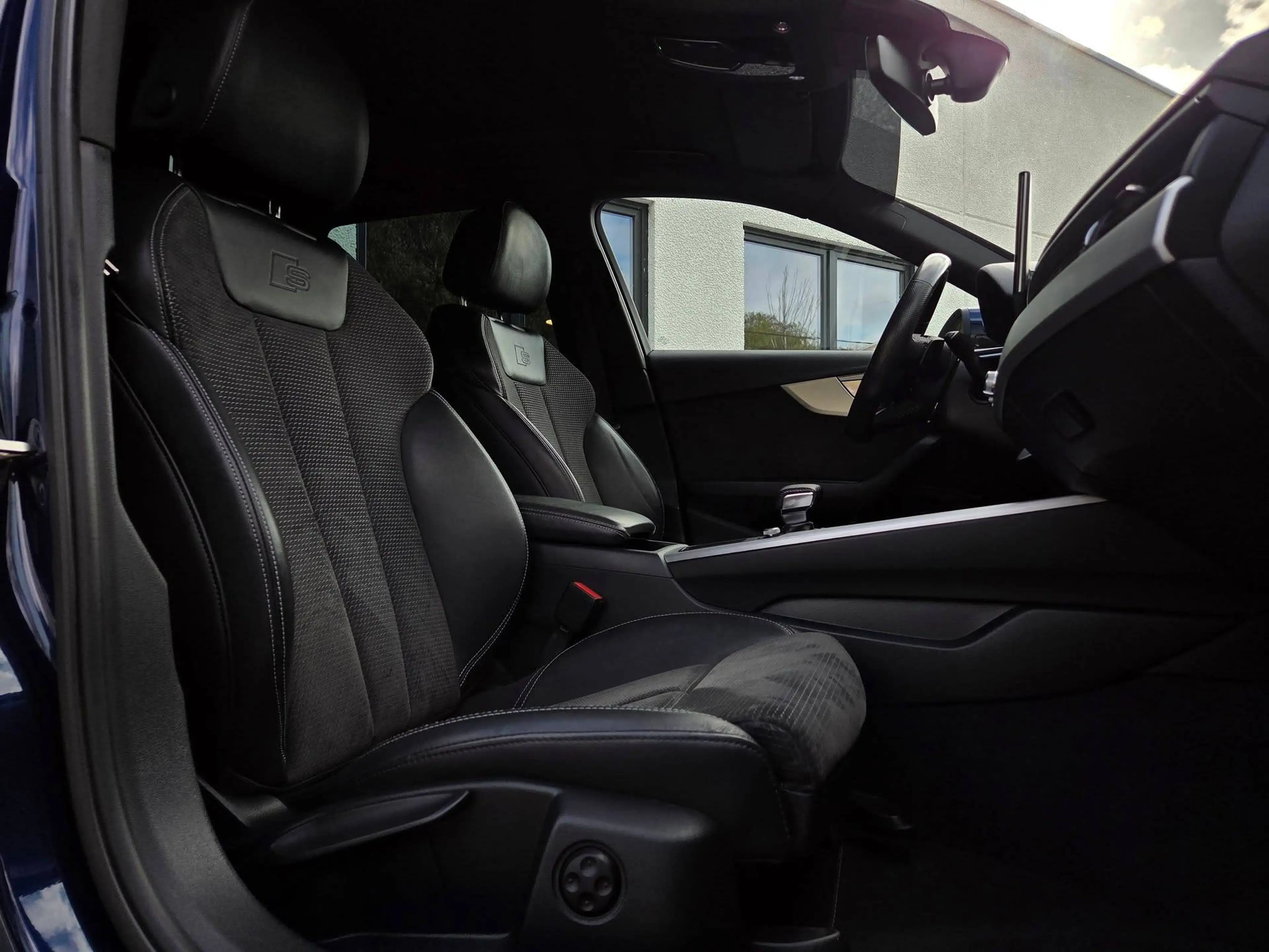 Audi A4 Avant 35 TDi S line | S tronic | COCKPIT | BANG&OLUFSEN | CAMERA | MATRIX | CARNET AUDI — photo 12