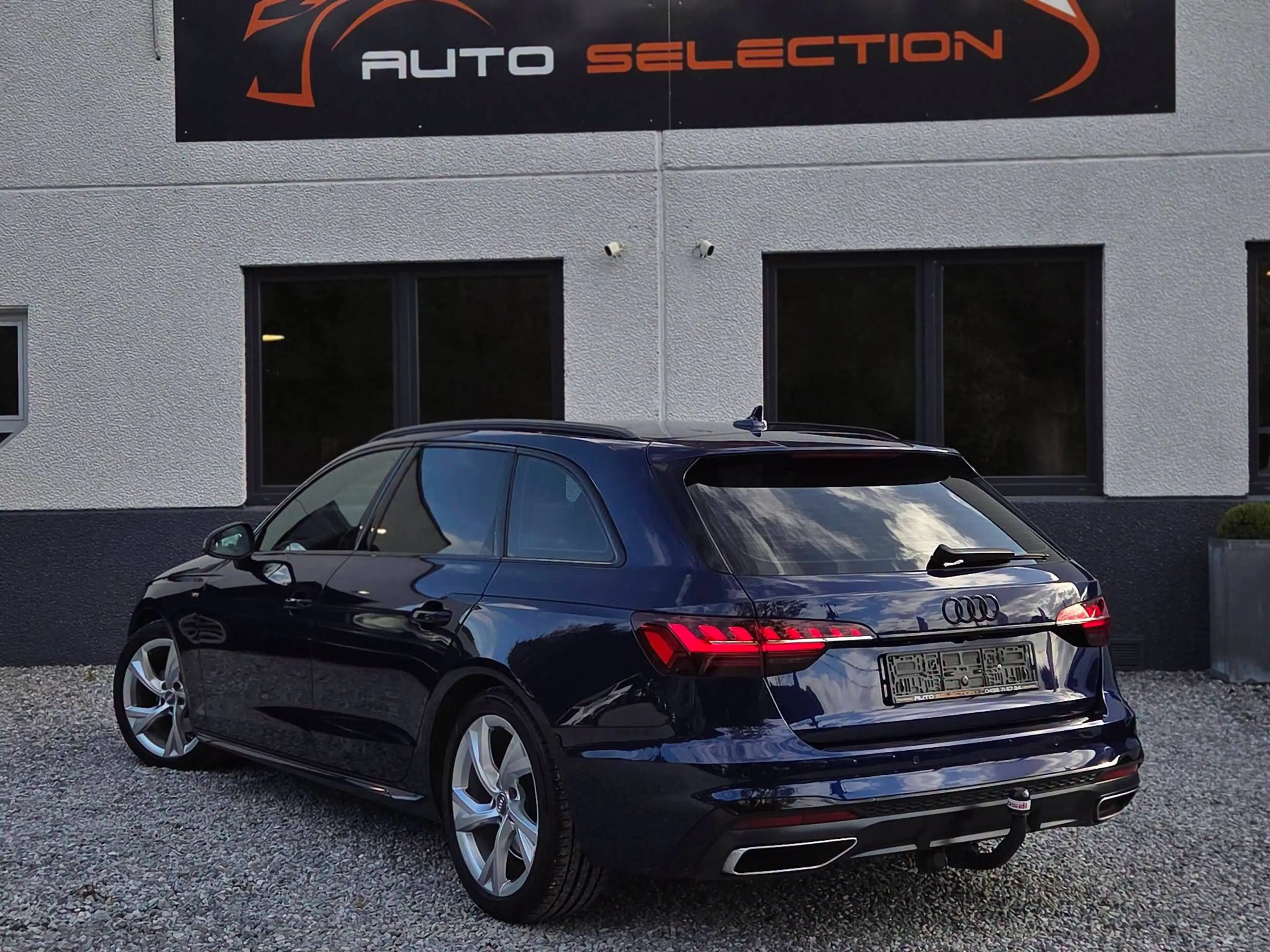 Audi A4 Avant 35 TDi S line | S tronic | COCKPIT | BANG&OLUFSEN | CAMERA | MATRIX | CARNET AUDI — photo 2