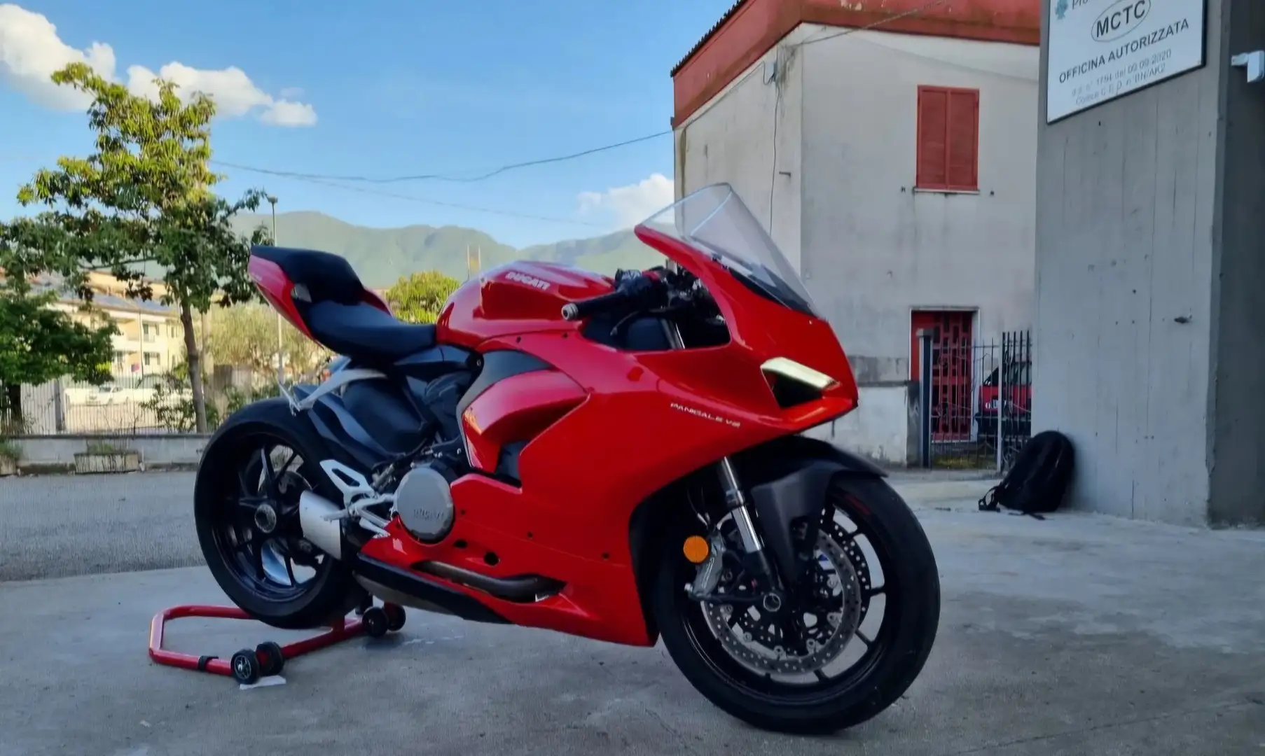 Ducati Panigale V2 Roşu - 1