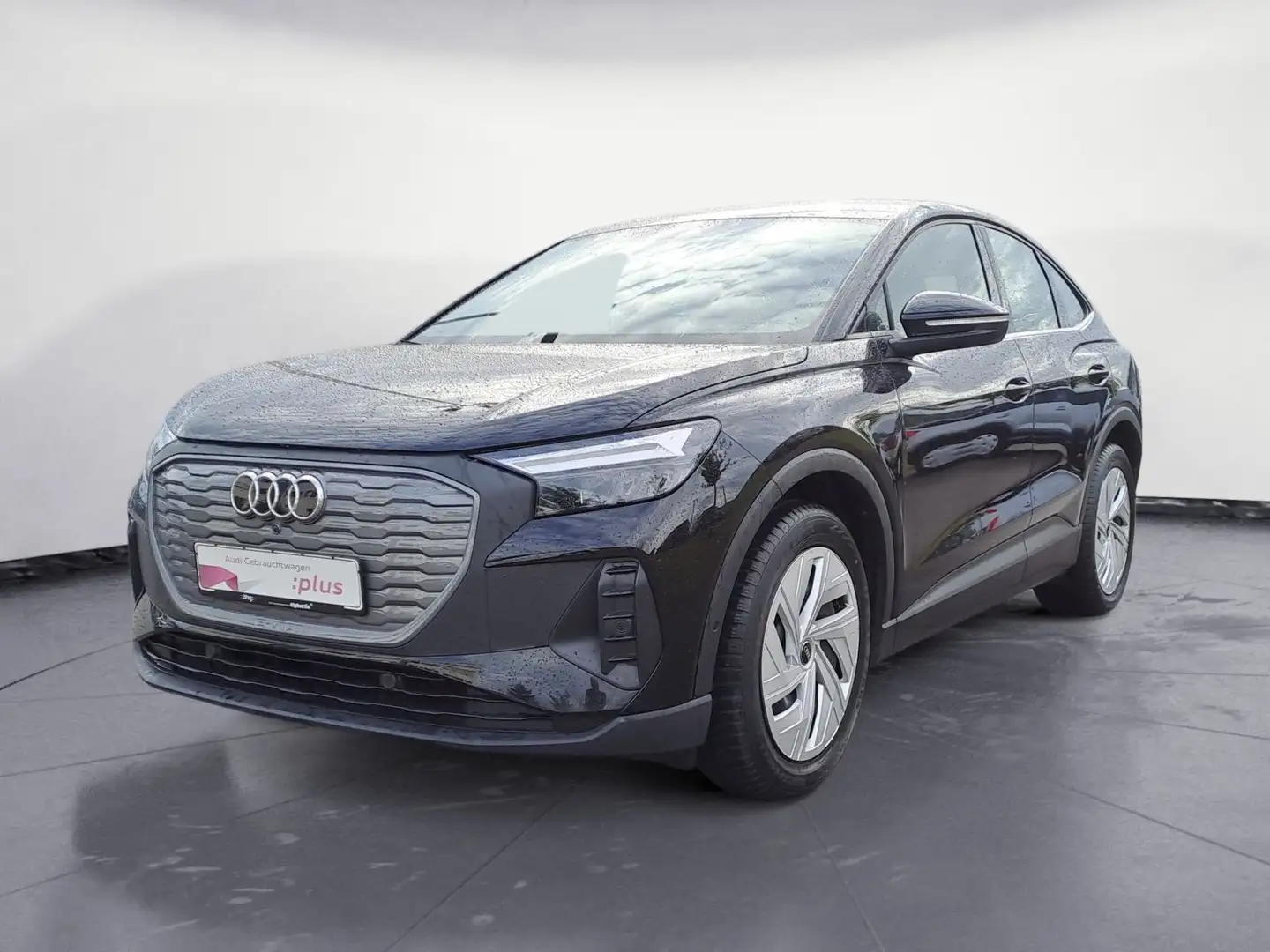 Audi Q4 e-tron Sportback 35 Wärmepumpe Assist Plus Schwarz - 2