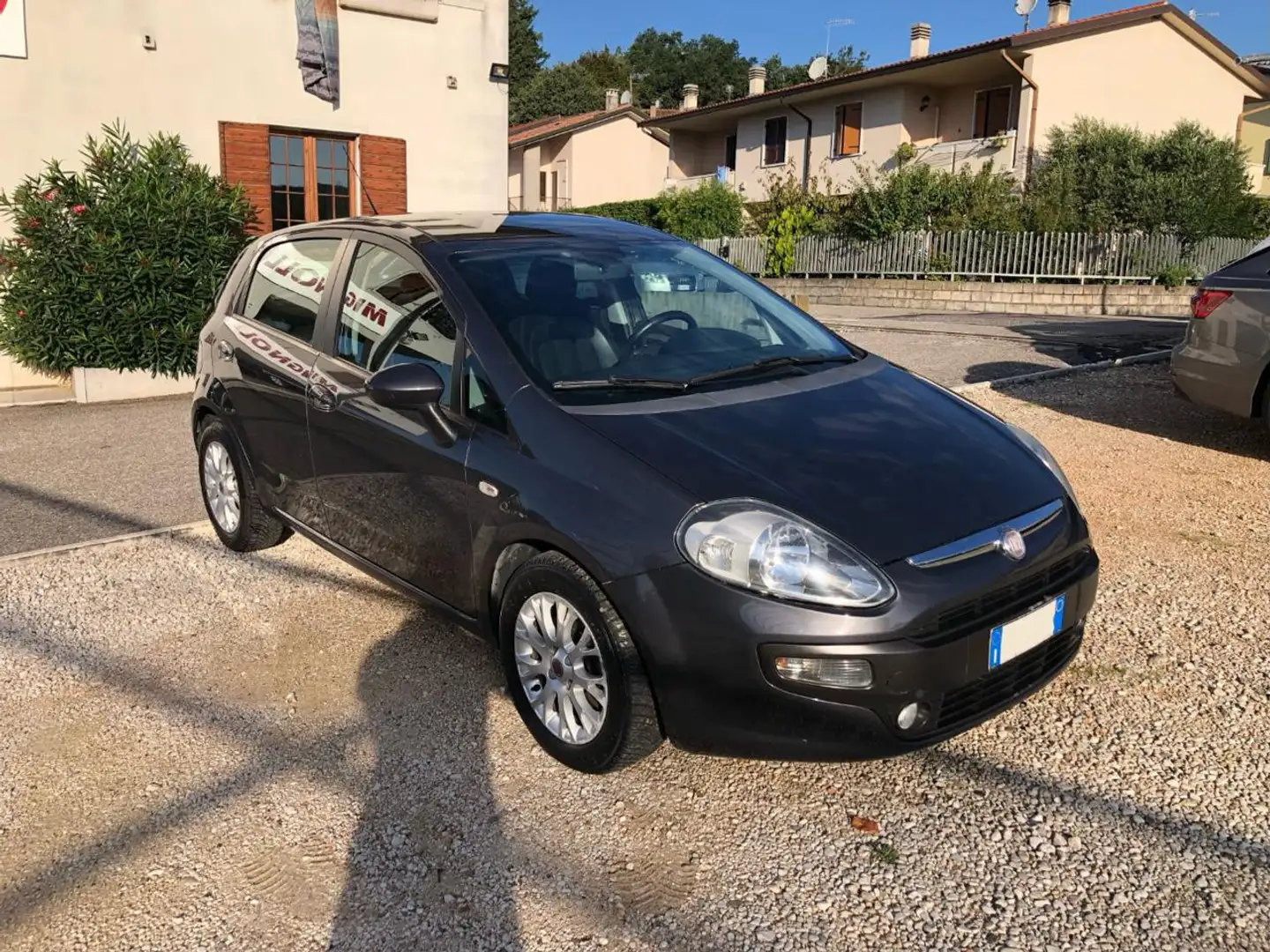 Fiat Grande Punto 1.3 MJT 95 CV 5 porte OK NEOPATENTATI Grigio - 2