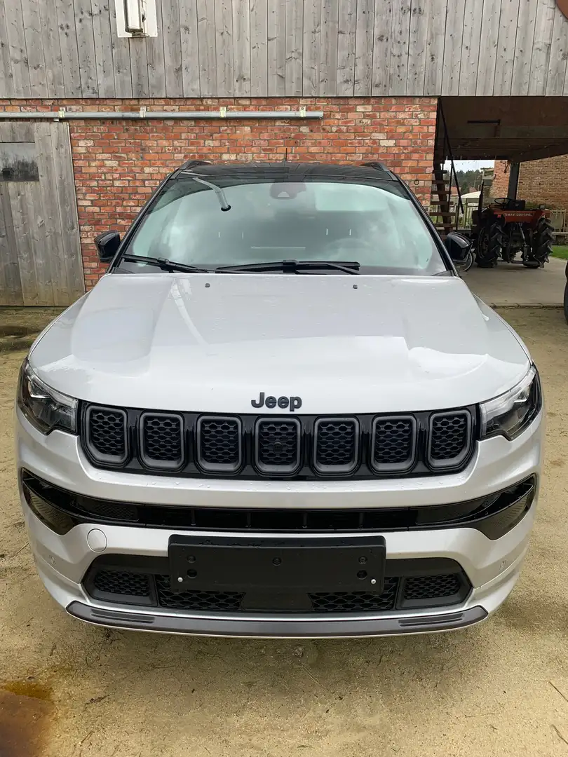 Jeep Compass S hybride 4xe Zilver - 1